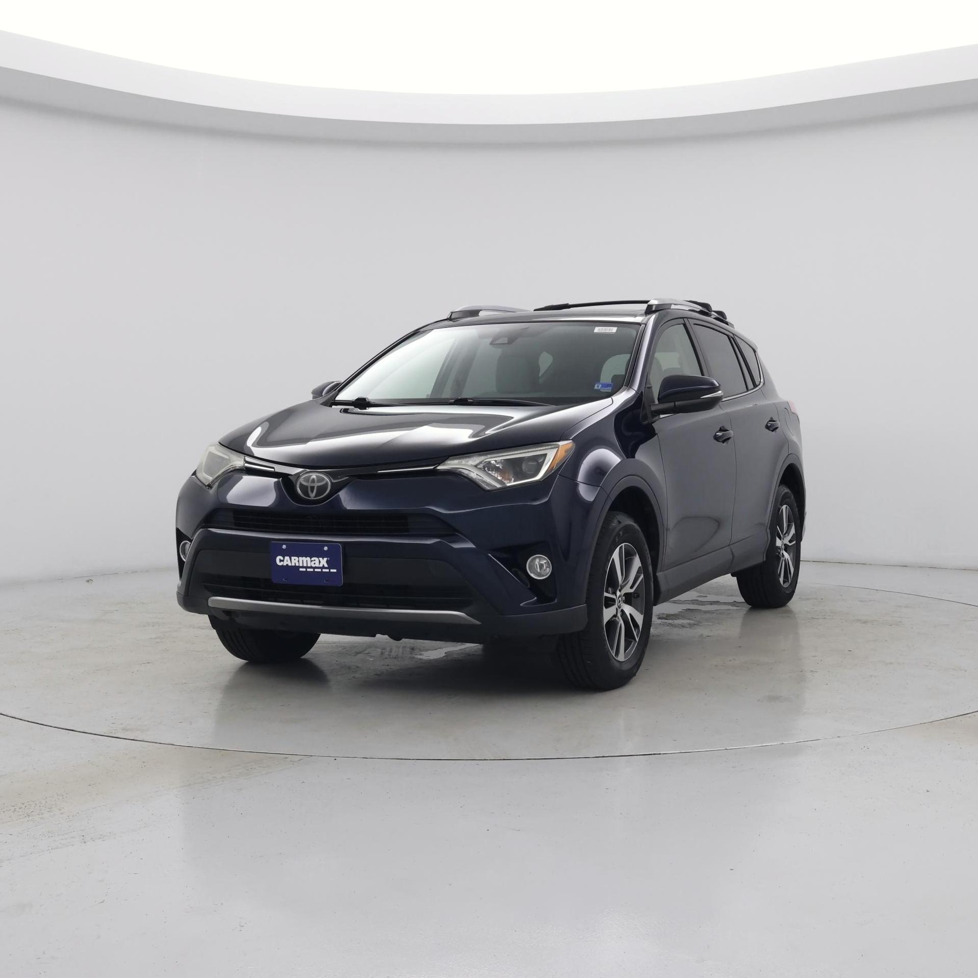 Thumbnail: 2018 Toyota RAV4 - 4