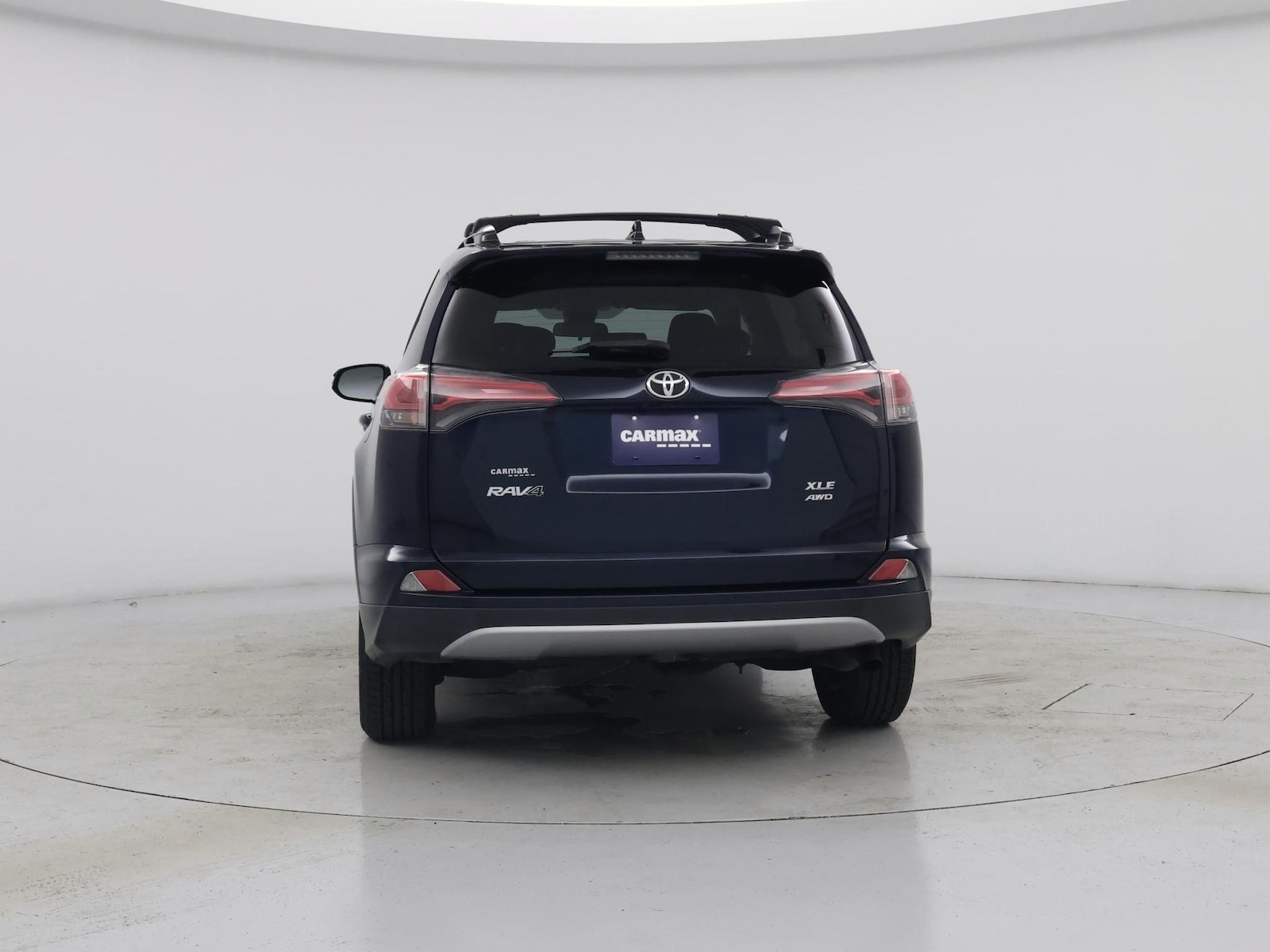 2018 Toyota RAV4 XLE - Photo 7
