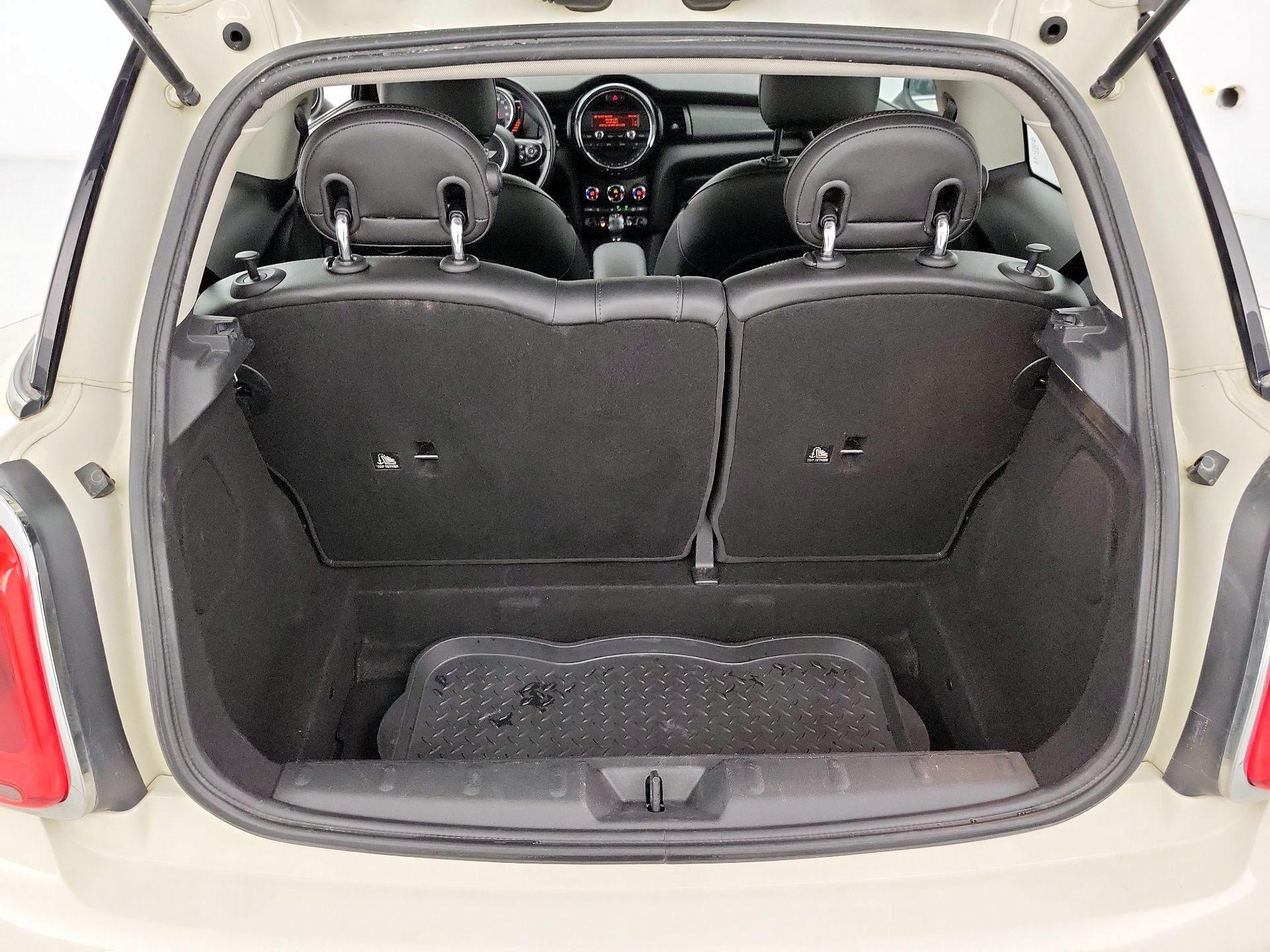 Thumbnail: 2015 MINI Cooper Hardtop - 19