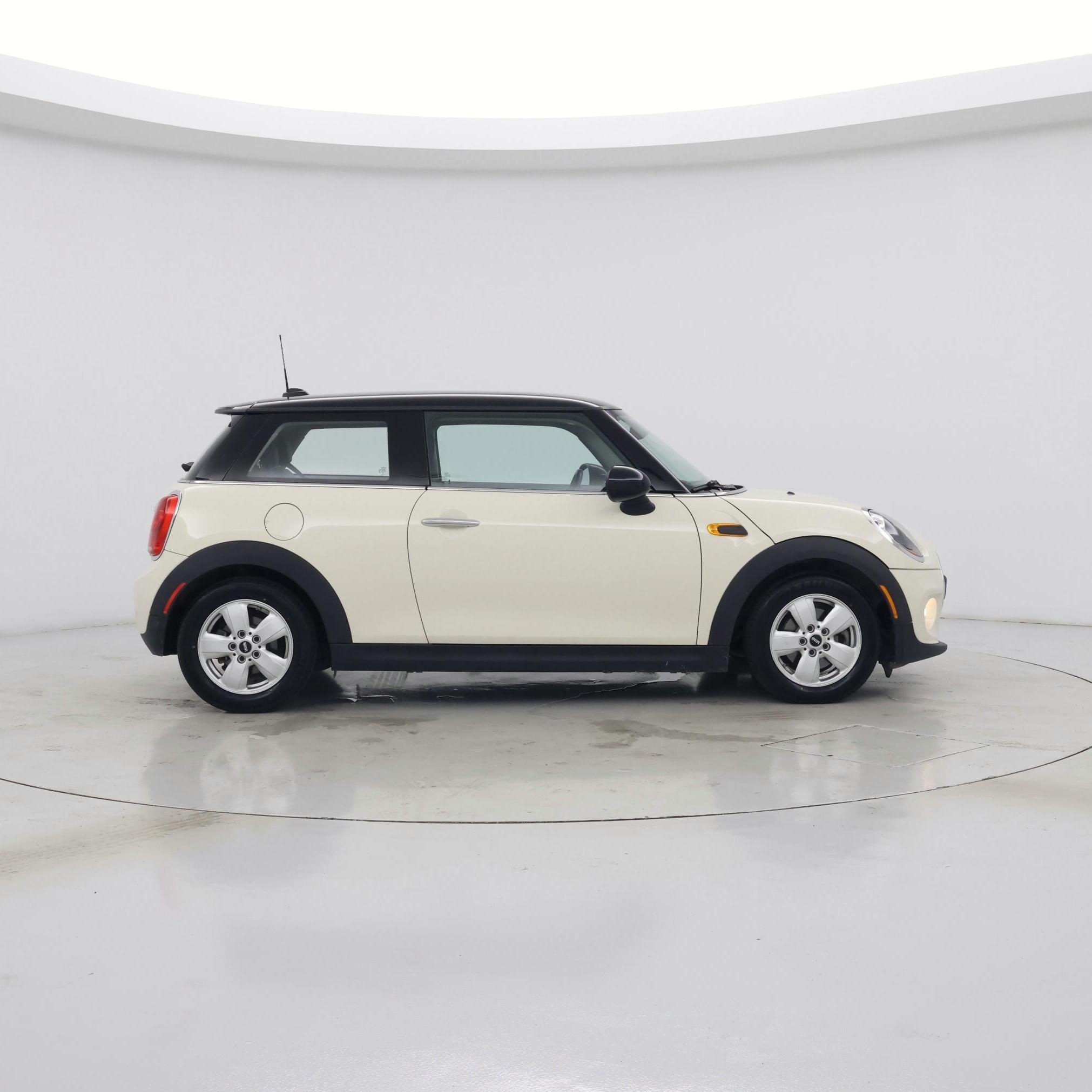 Thumbnail: 2015 MINI Cooper Hardtop - 7