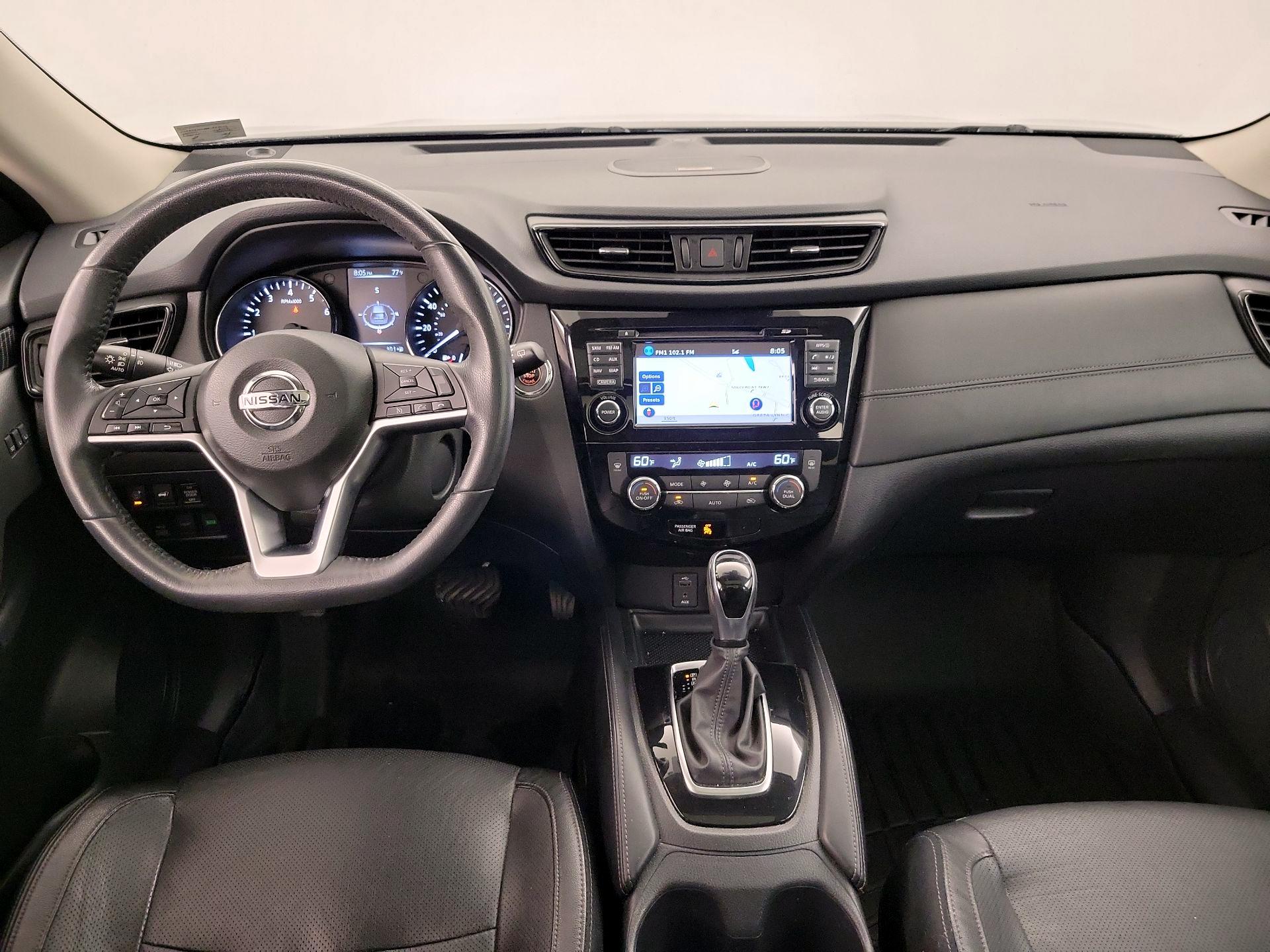 Thumbnail: 2017 Nissan Rogue - 9