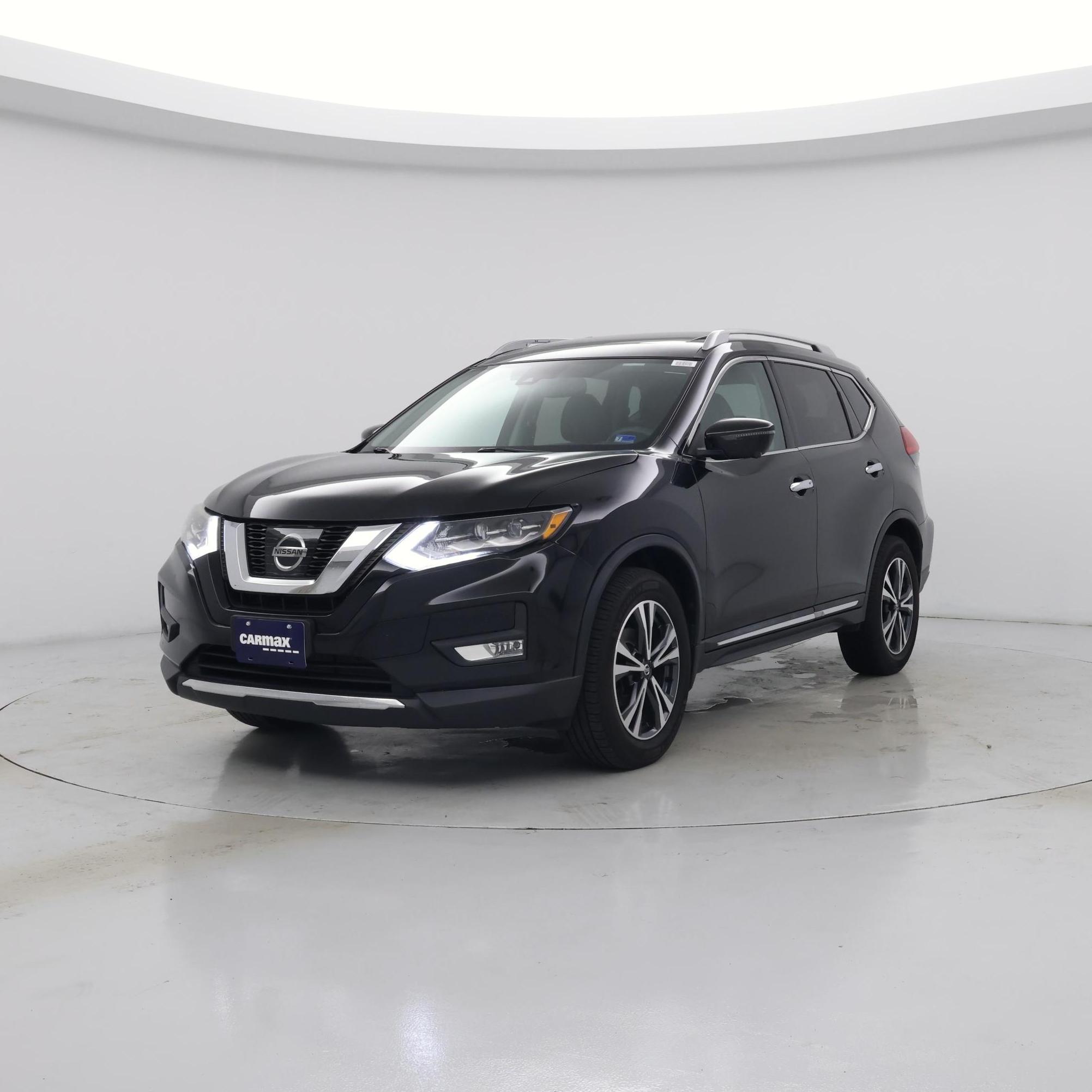 Thumbnail: 2017 Nissan Rogue - 4