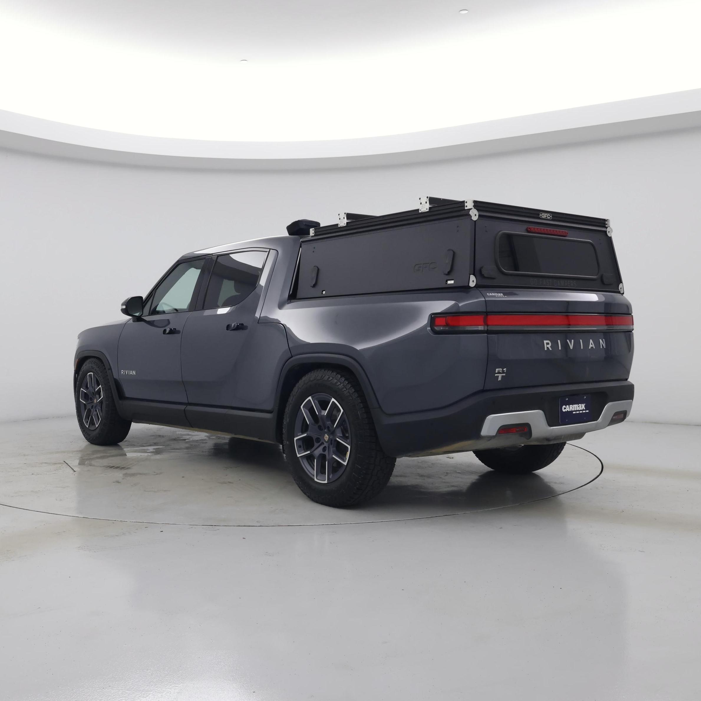 Thumbnail: 2024 Rivian R1T - 2