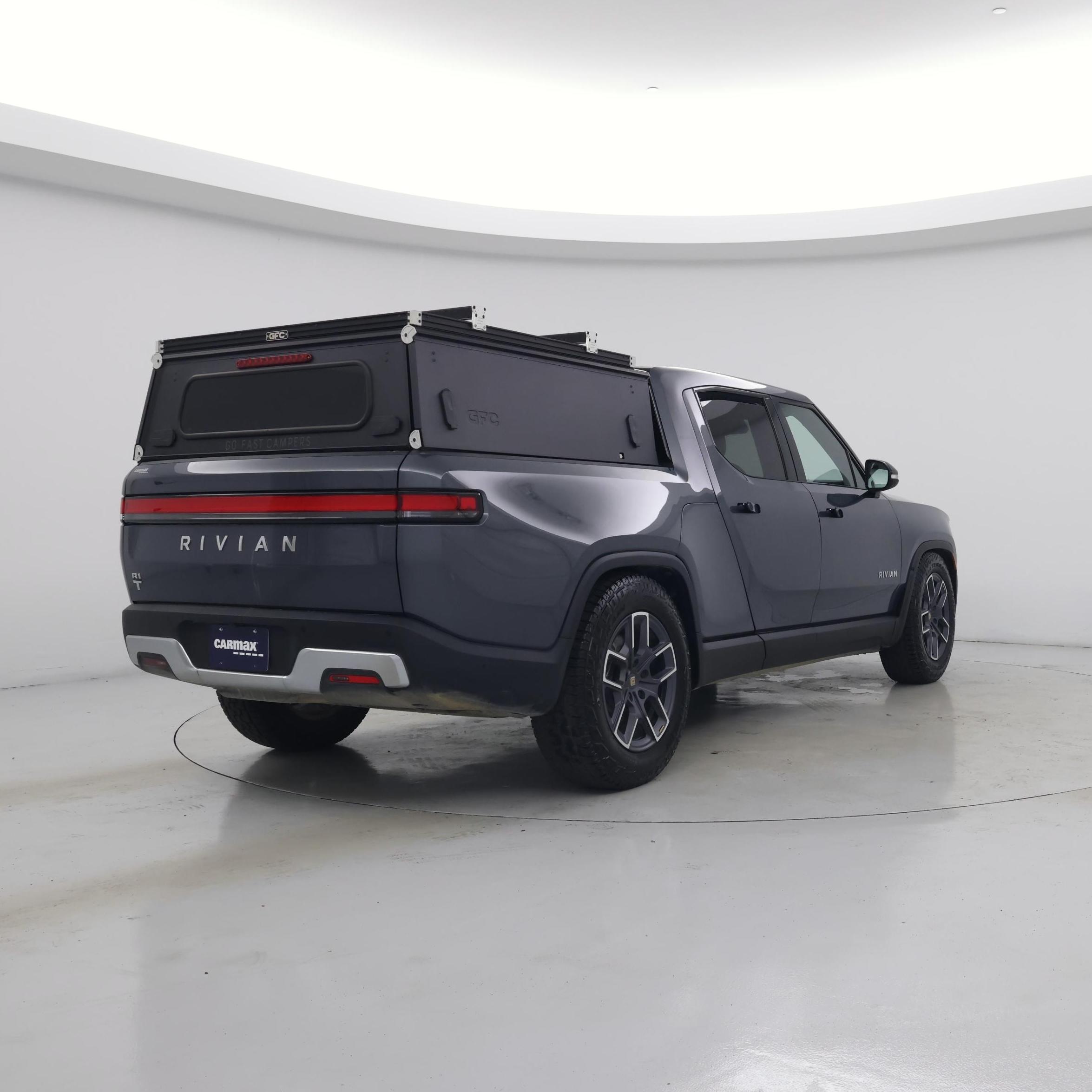 Thumbnail: 2024 Rivian R1T - 8