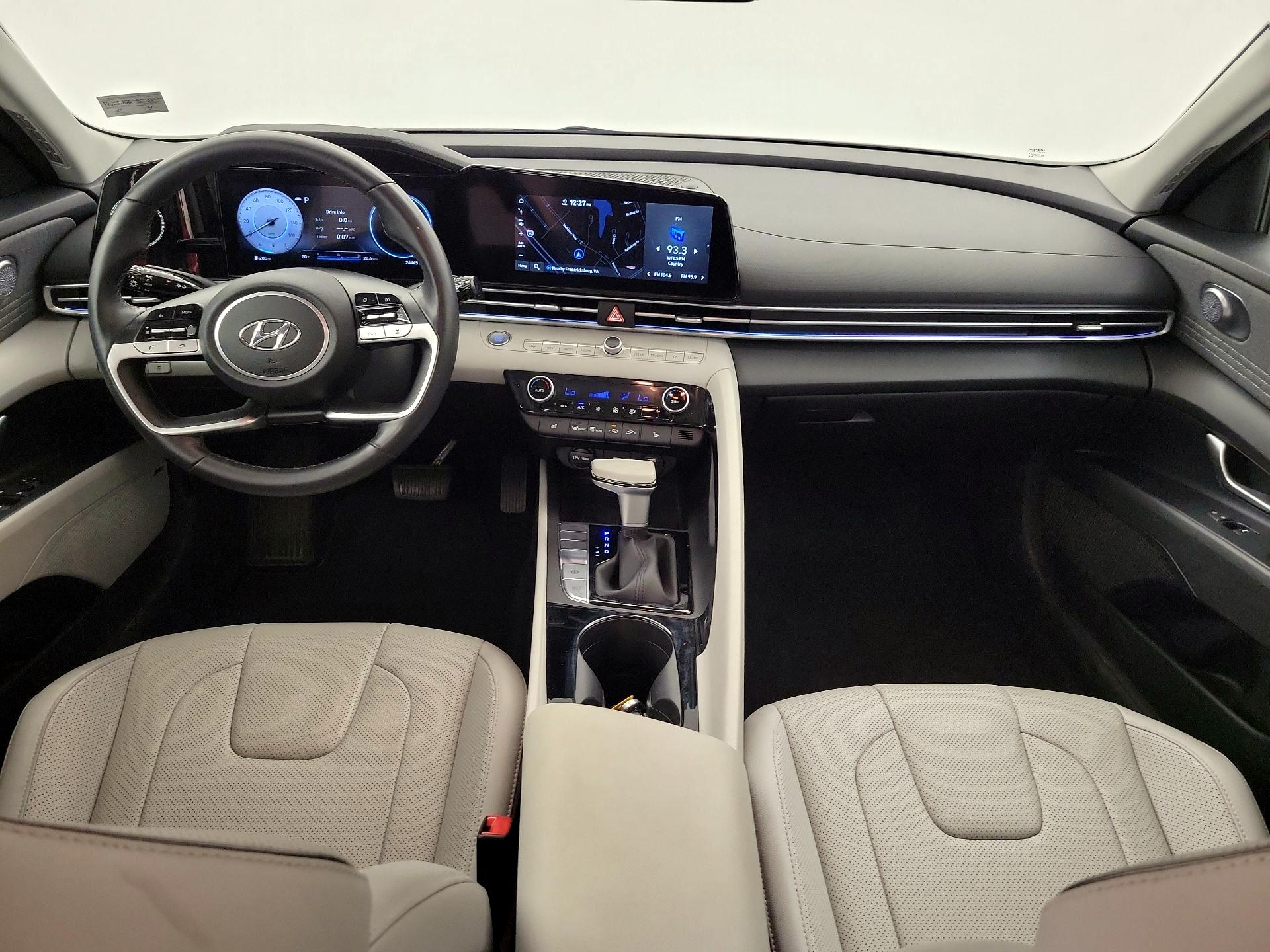 Thumbnail: 2023 Hyundai Elantra - 9