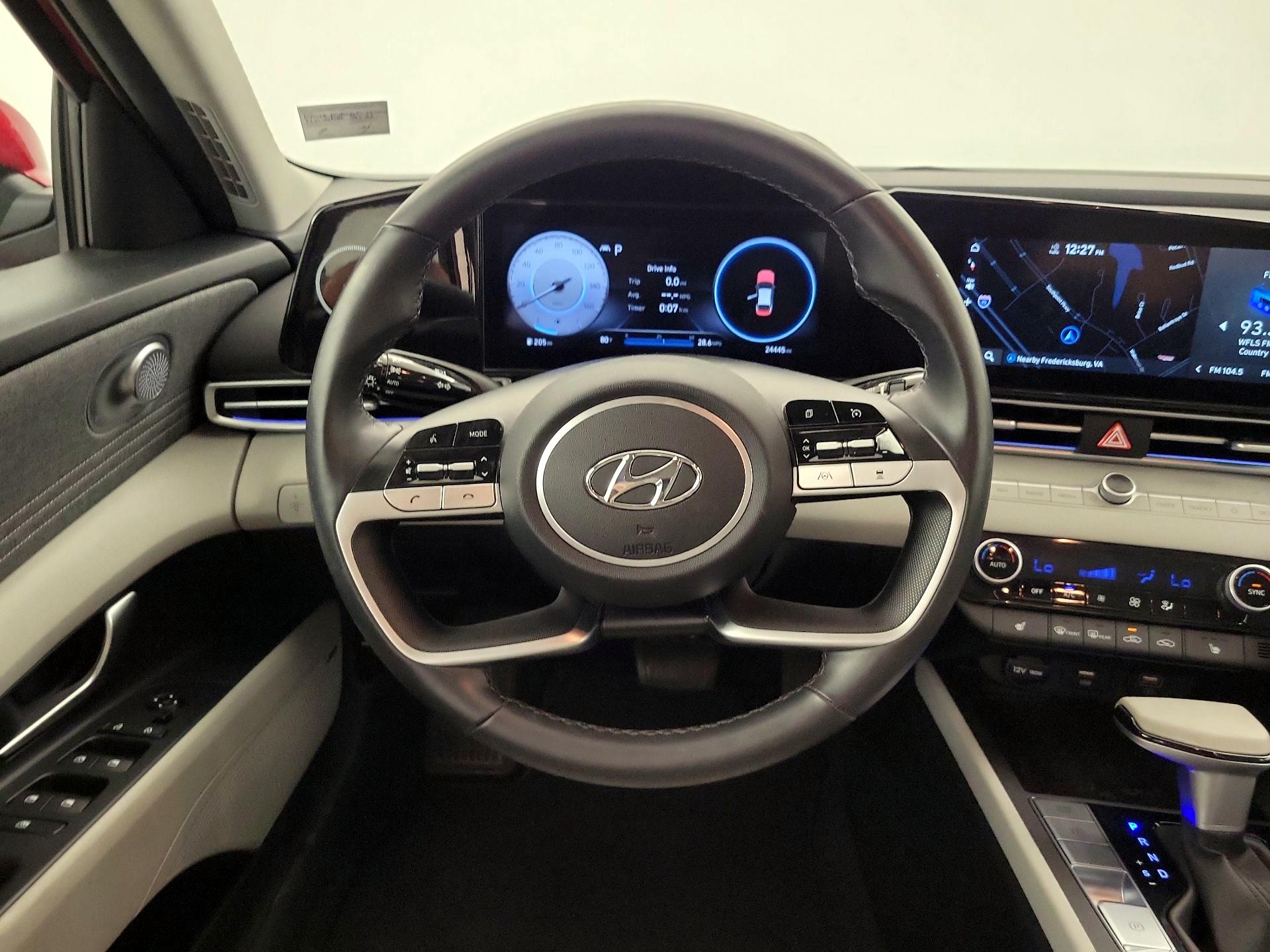 Thumbnail: 2023 Hyundai Elantra - 10