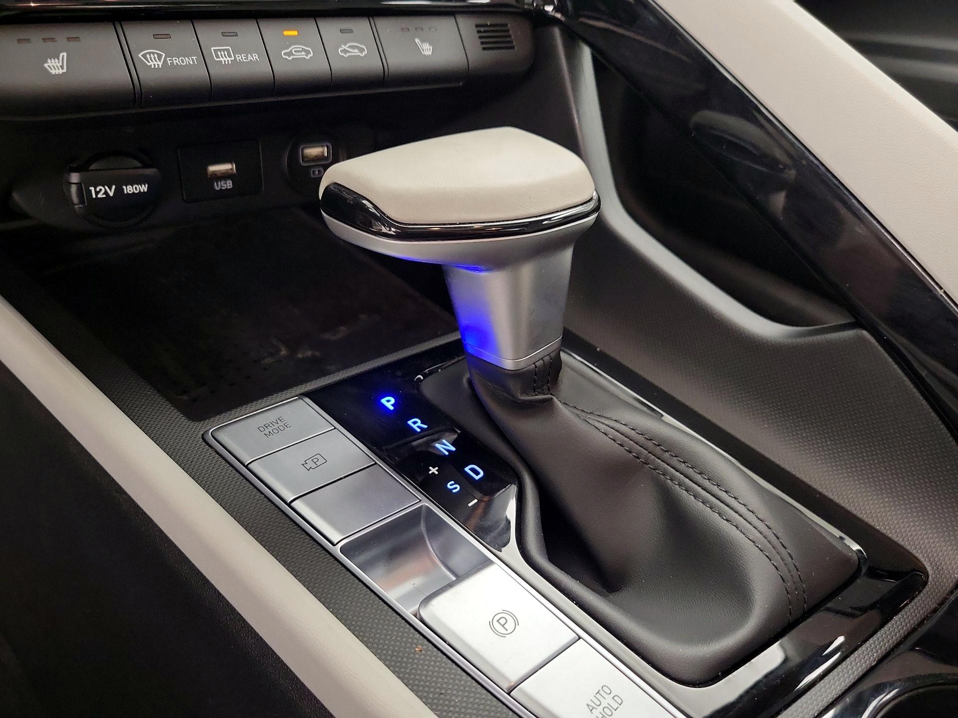 Thumbnail: 2023 Hyundai Elantra - 18