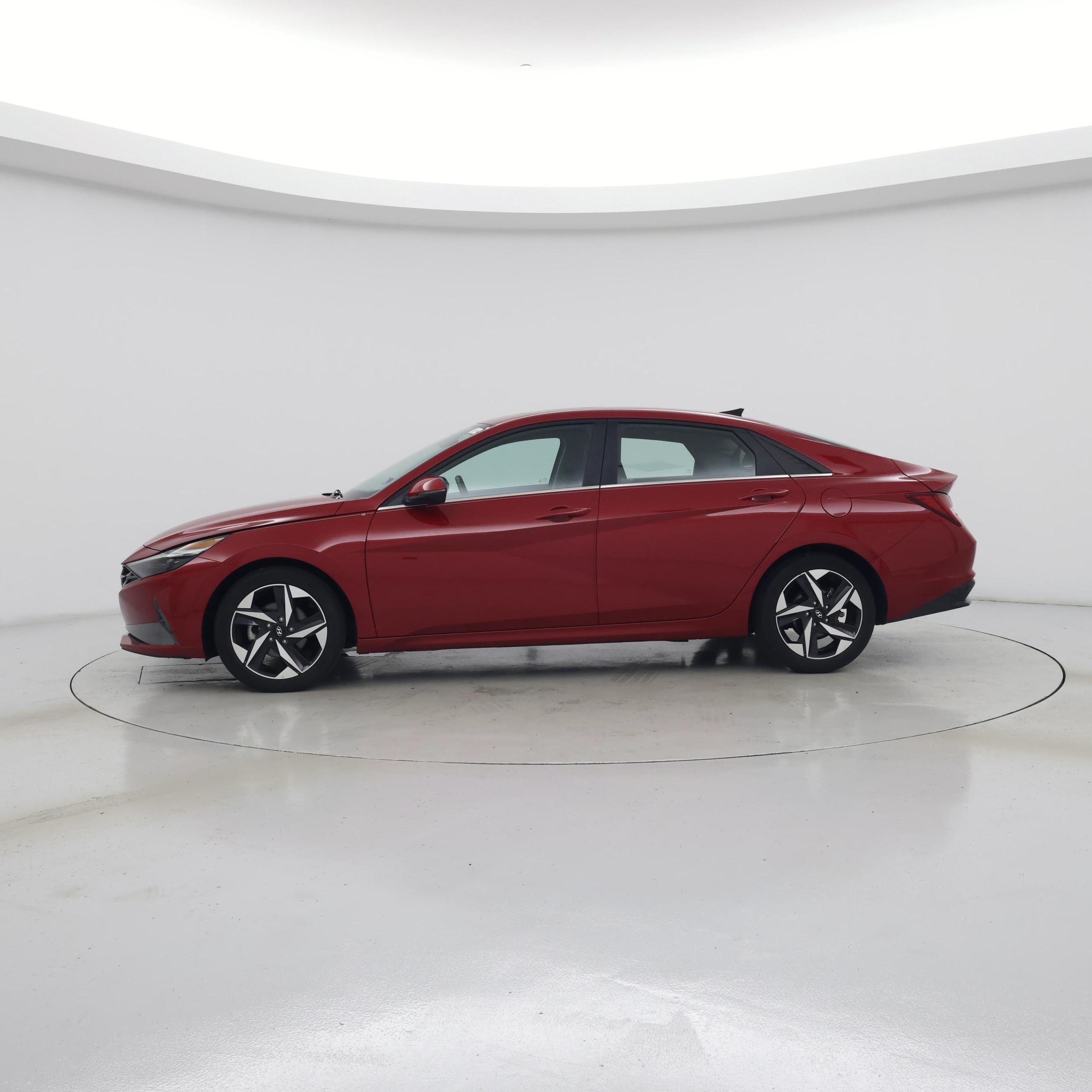 Thumbnail: 2023 Hyundai Elantra - 3