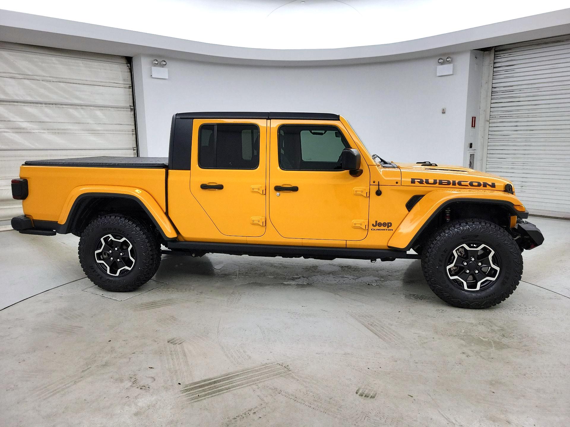 Thumbnail: 2021 Jeep Gladiator - 4