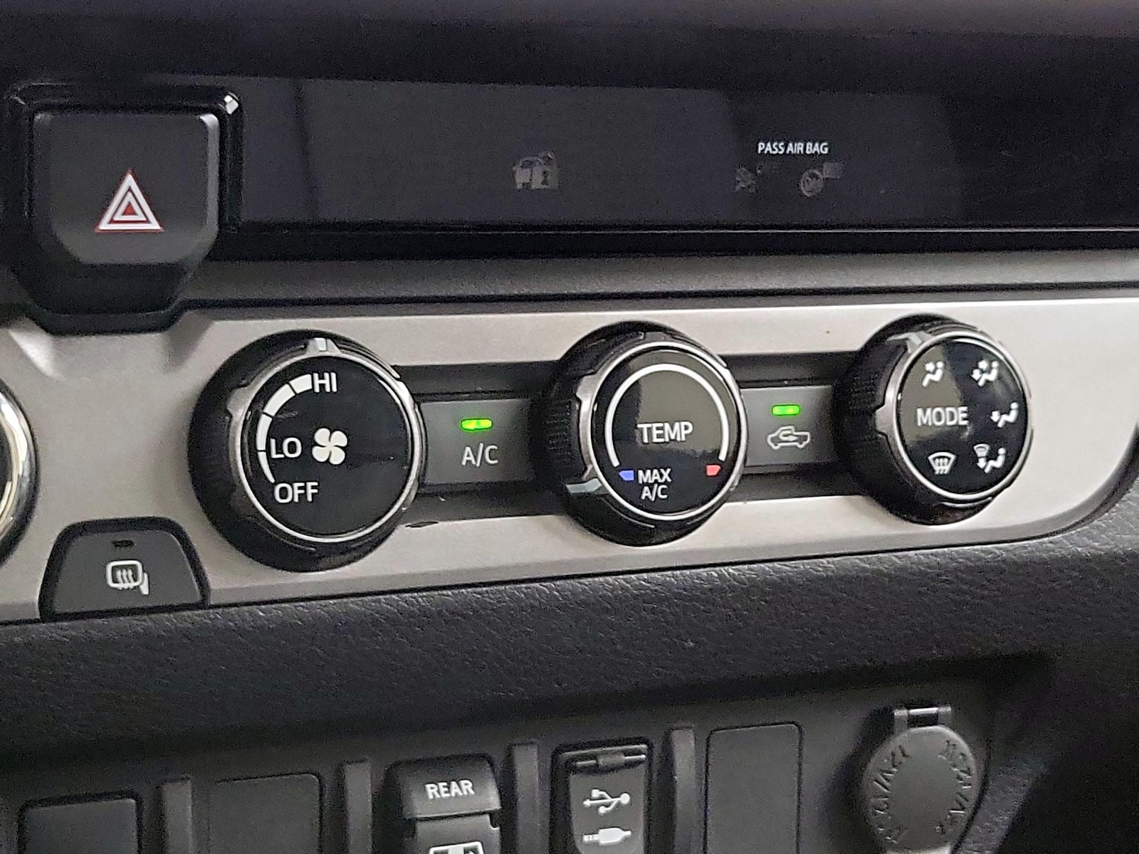 2018 Toyota Tacoma SR5 - Photo 15