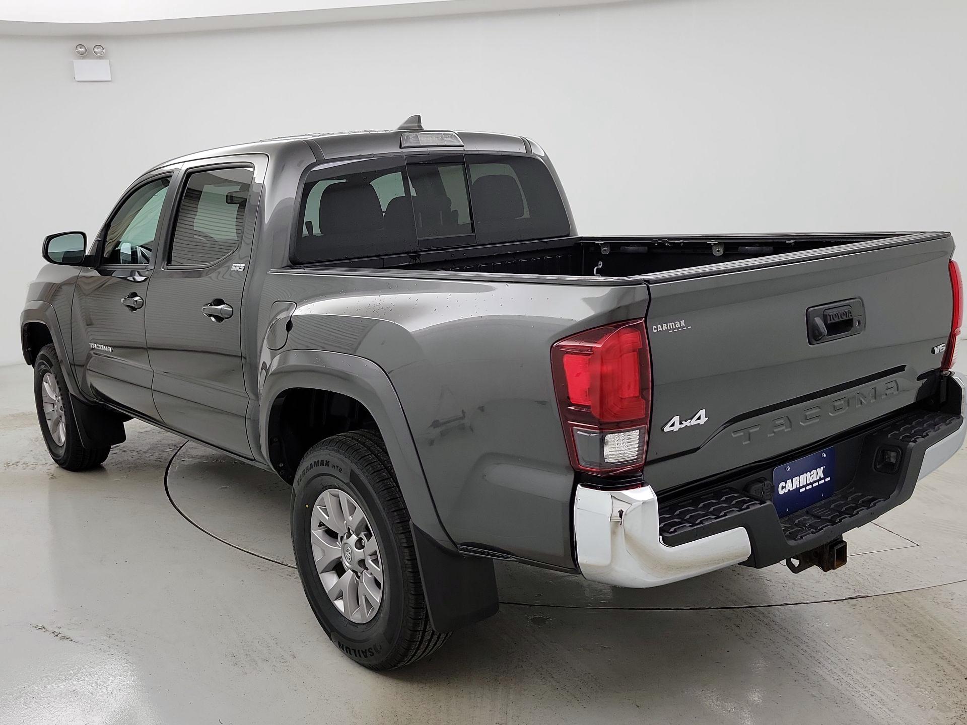 Thumbnail: 2018 Toyota Tacoma - 7