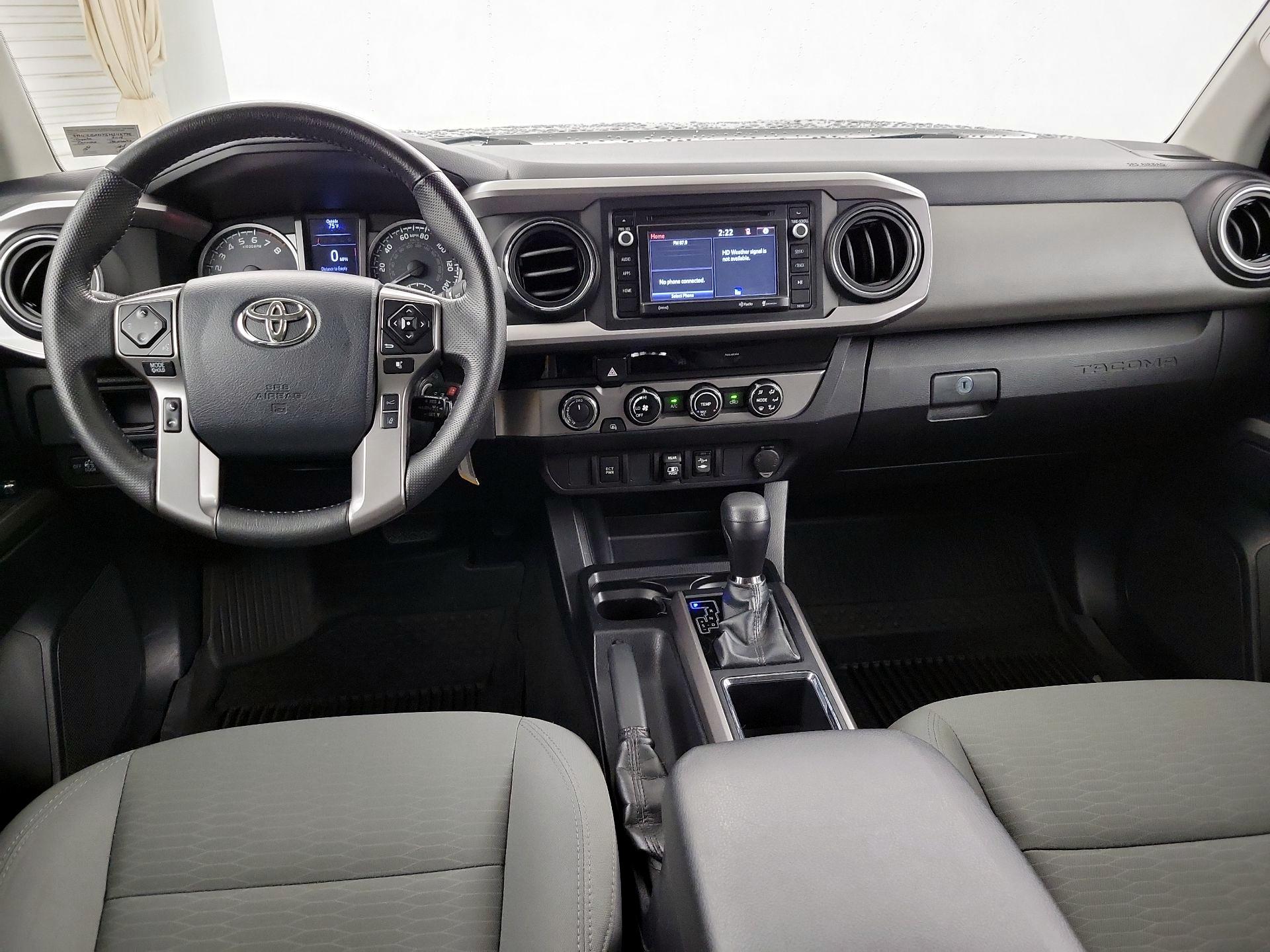 Thumbnail: 2018 Toyota Tacoma - 8