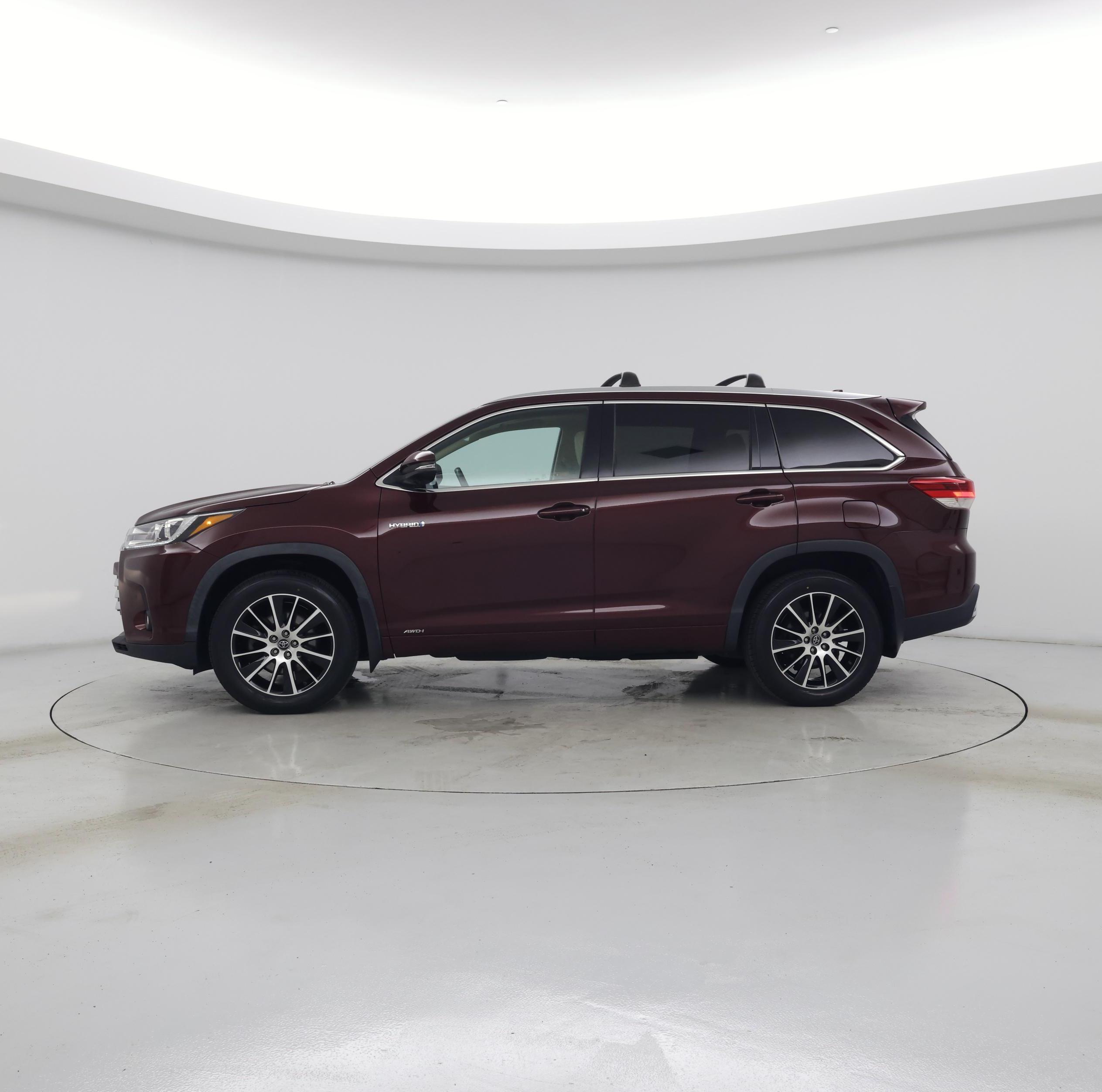 Thumbnail: 2018 Toyota Highlander - 3