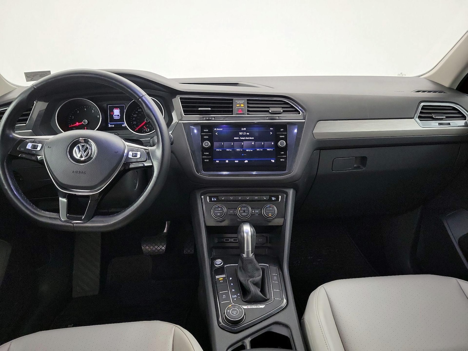 2018 Volkswagen Tiguan SE - Photo 10