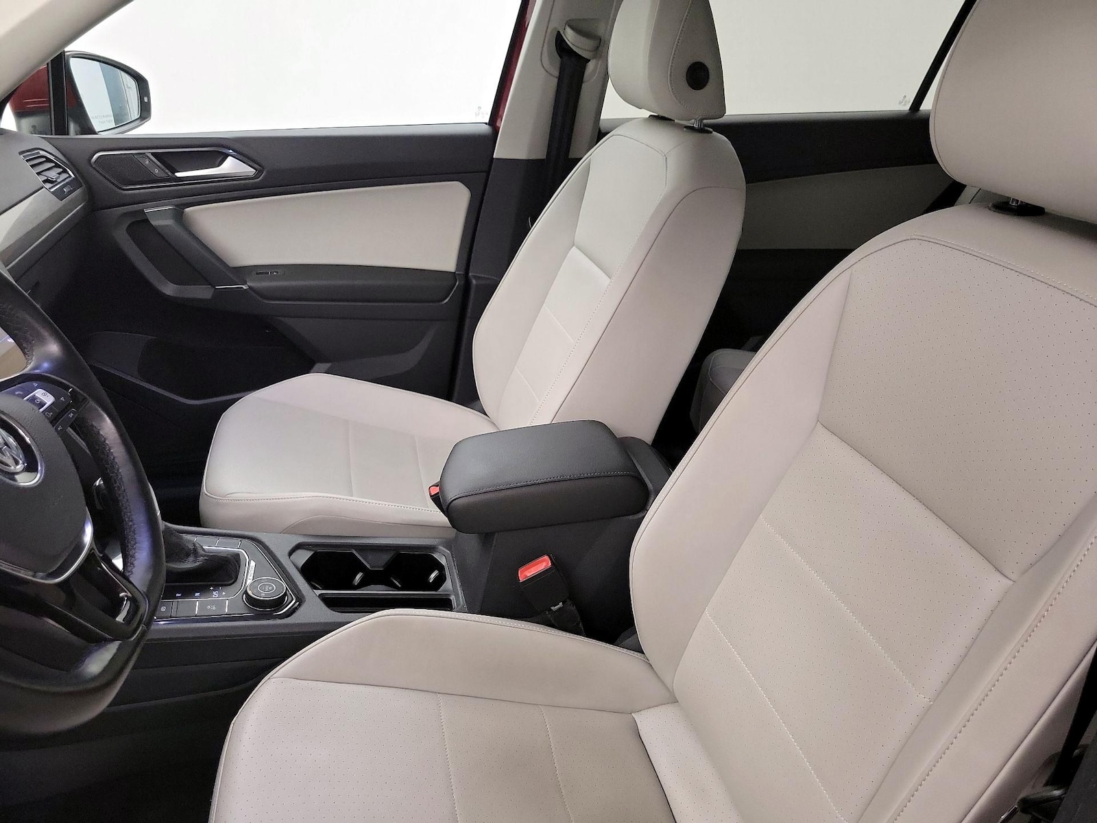 2018 Volkswagen Tiguan SE - Photo 12