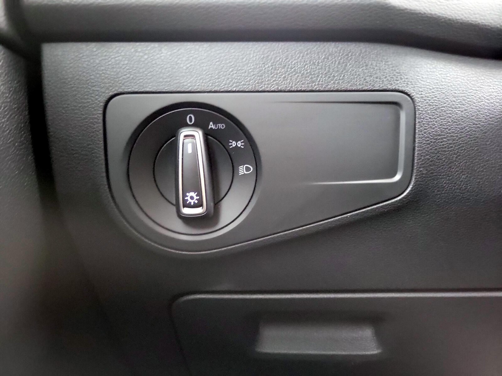 2018 Volkswagen Tiguan SE - Photo 14