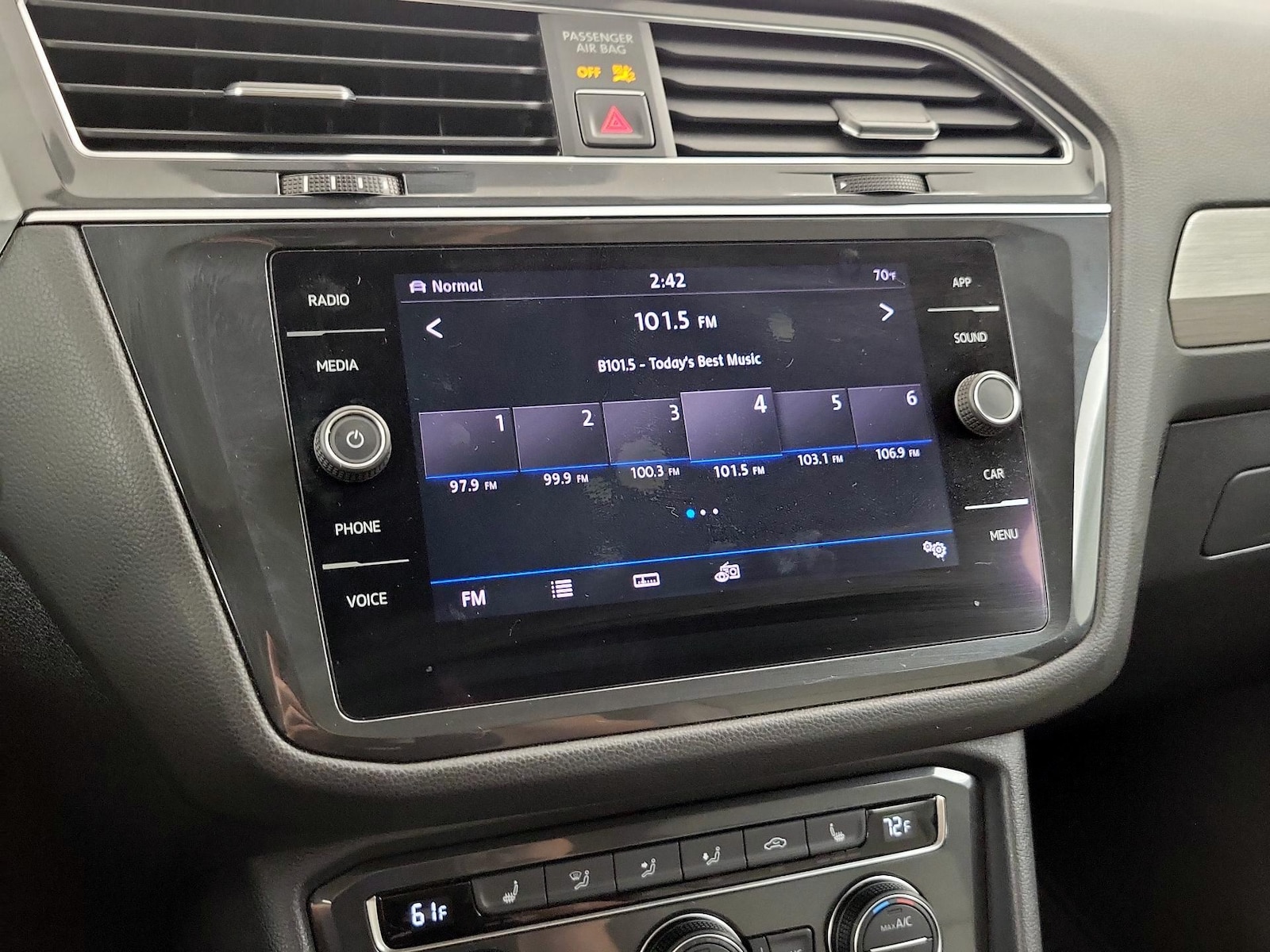 2018 Volkswagen Tiguan SE - Photo 16