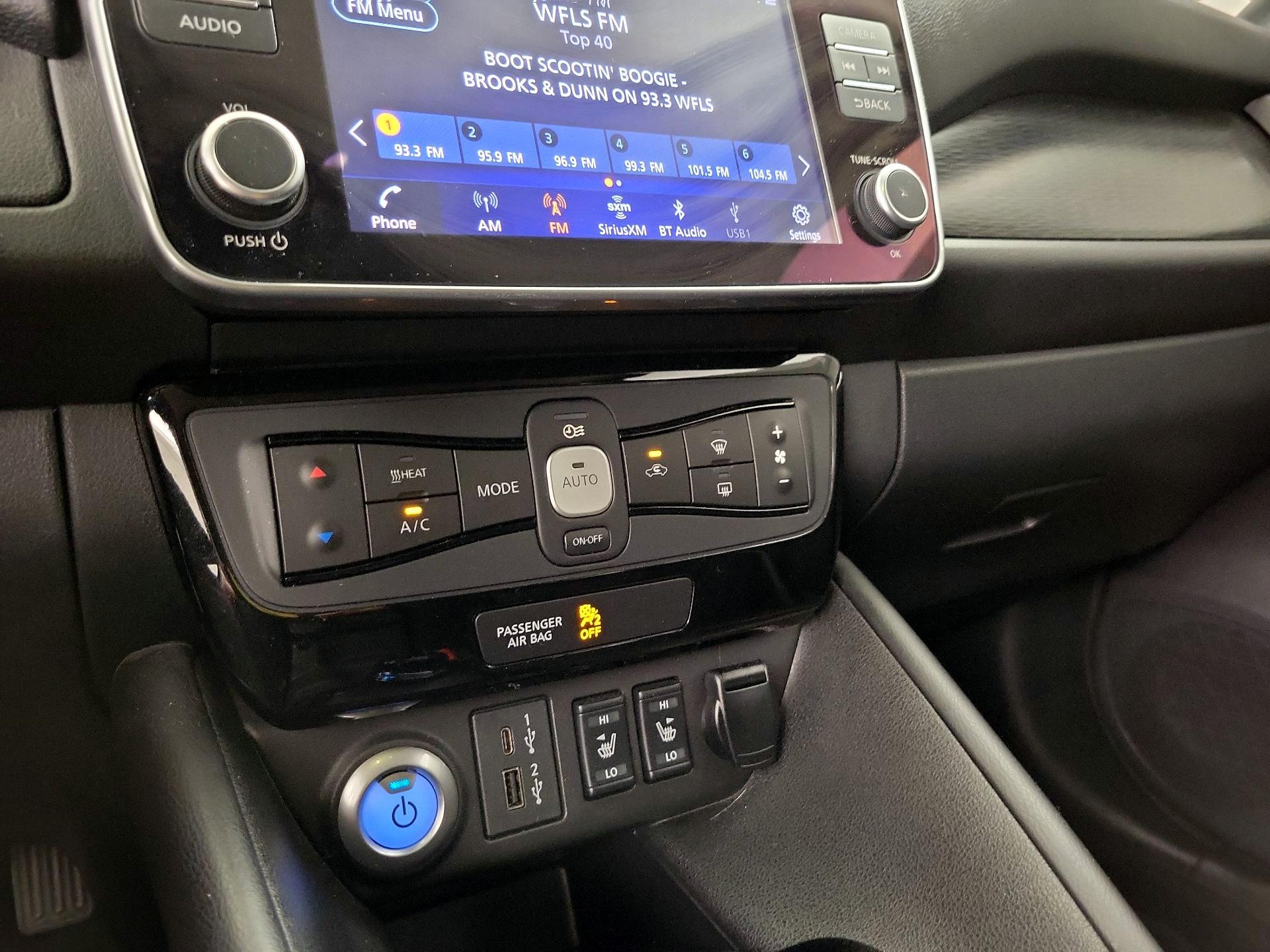 Thumbnail: 2023 Nissan Leaf - 17