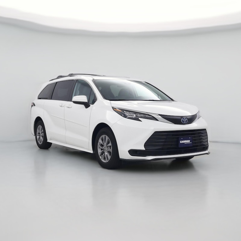2024 Toyota Sienna Hybrid LE
