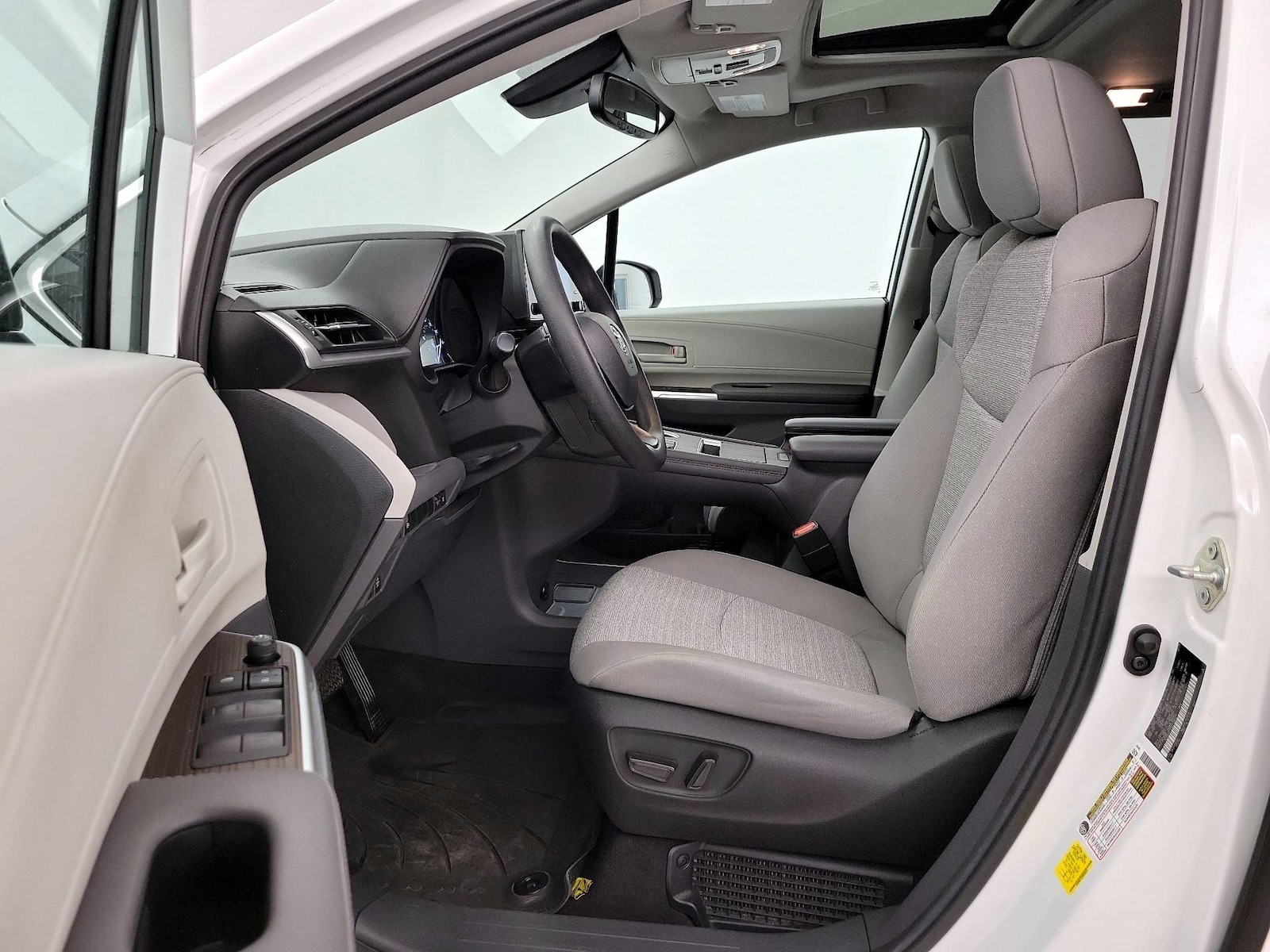 Power Seat(s) & Side Airbags
