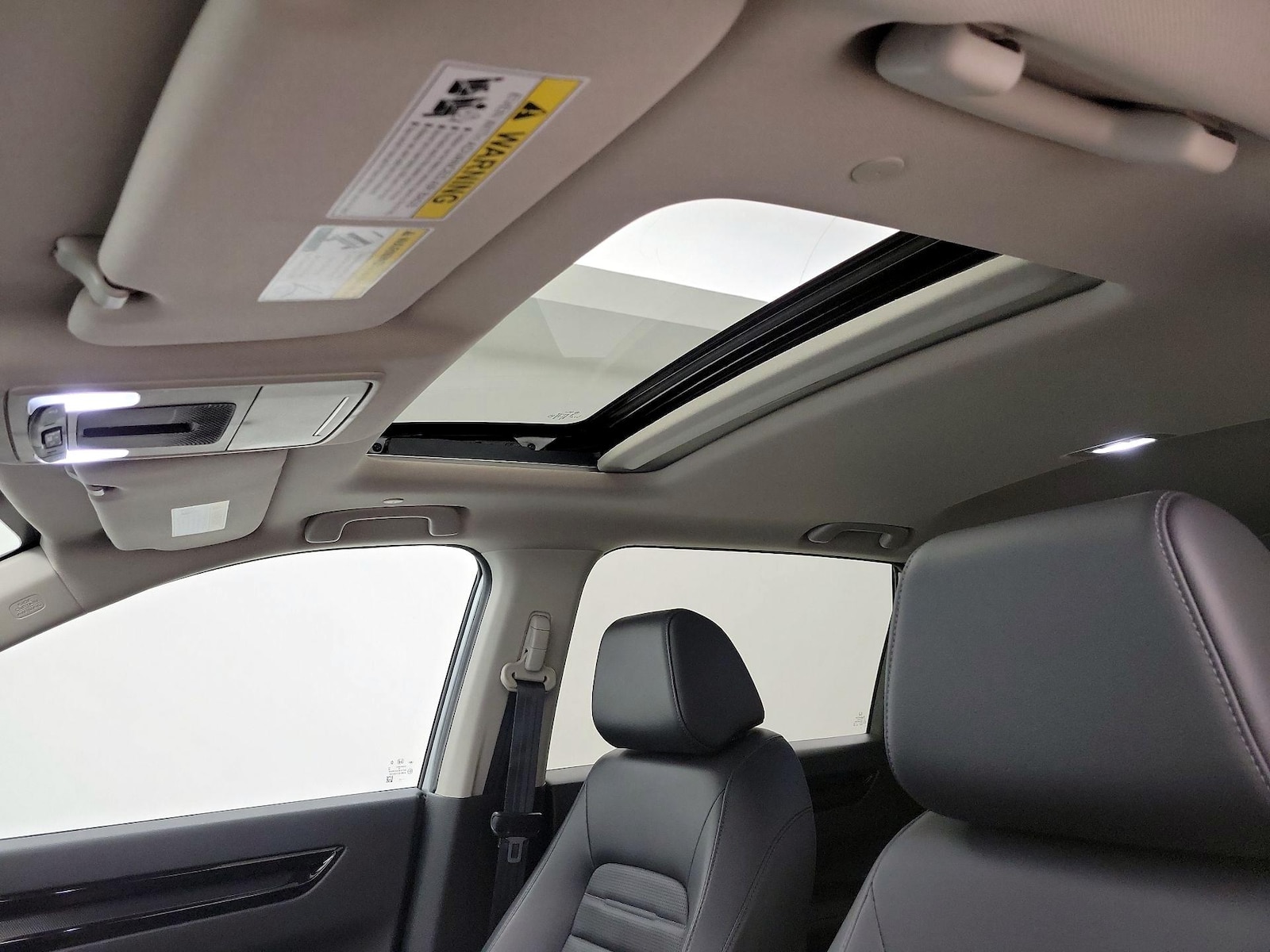 Sunroof(s) & Overhead Airbags