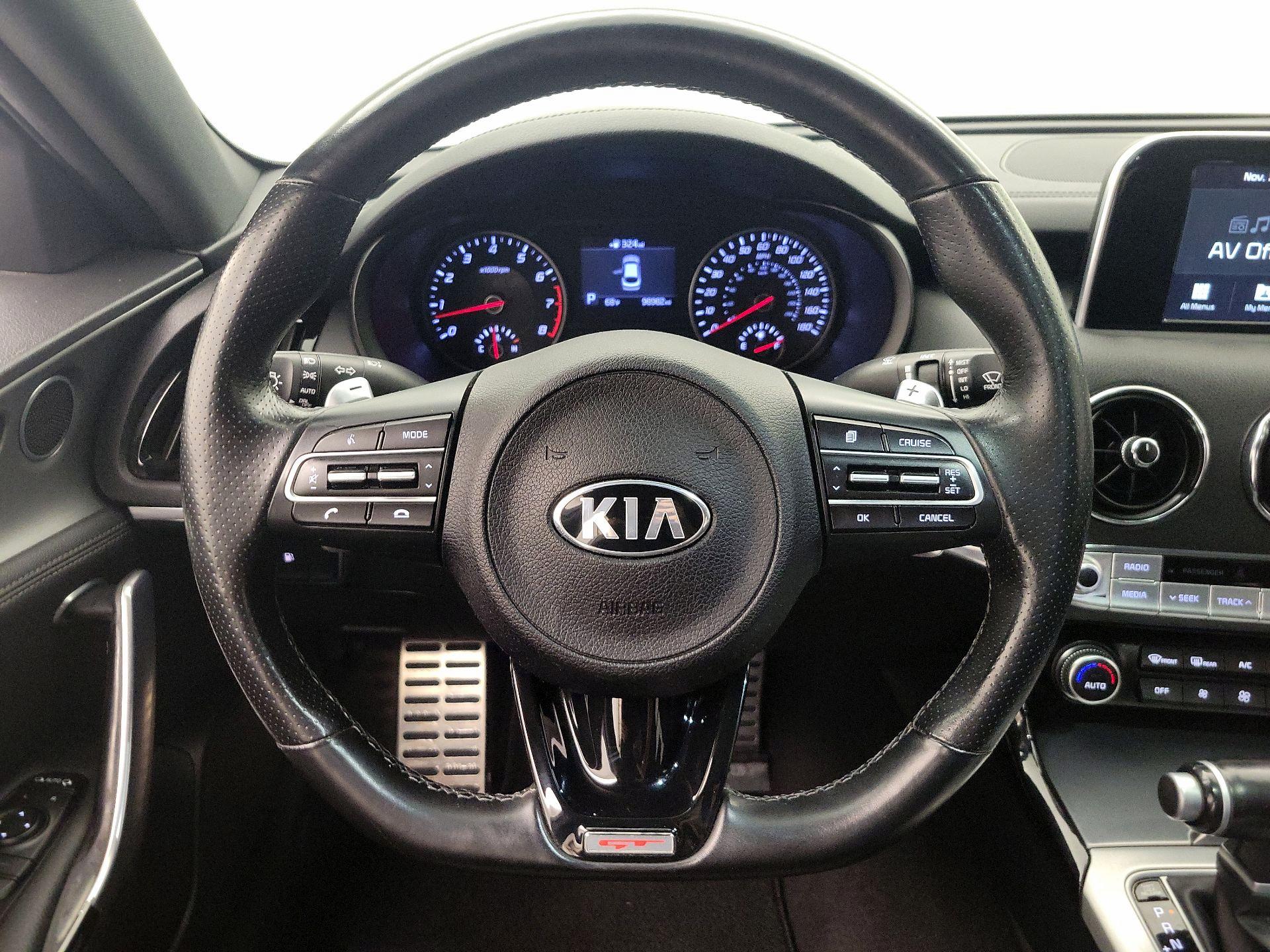 Thumbnail: 2020 Kia Stinger - 10