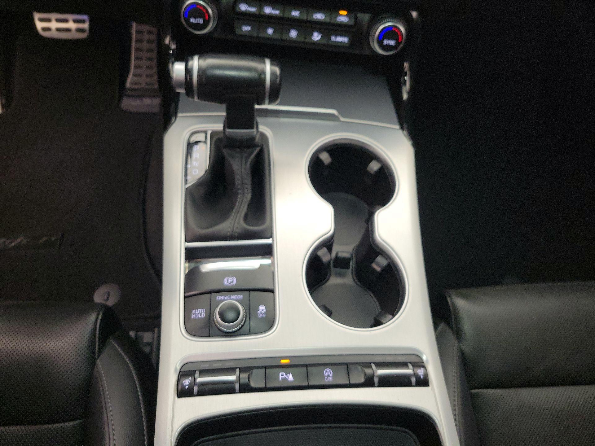 Thumbnail: 2020 Kia Stinger - 17