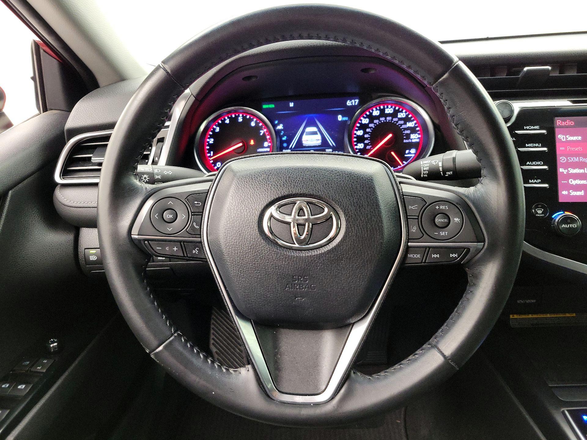 Thumbnail: 2019 Toyota Camry - 10