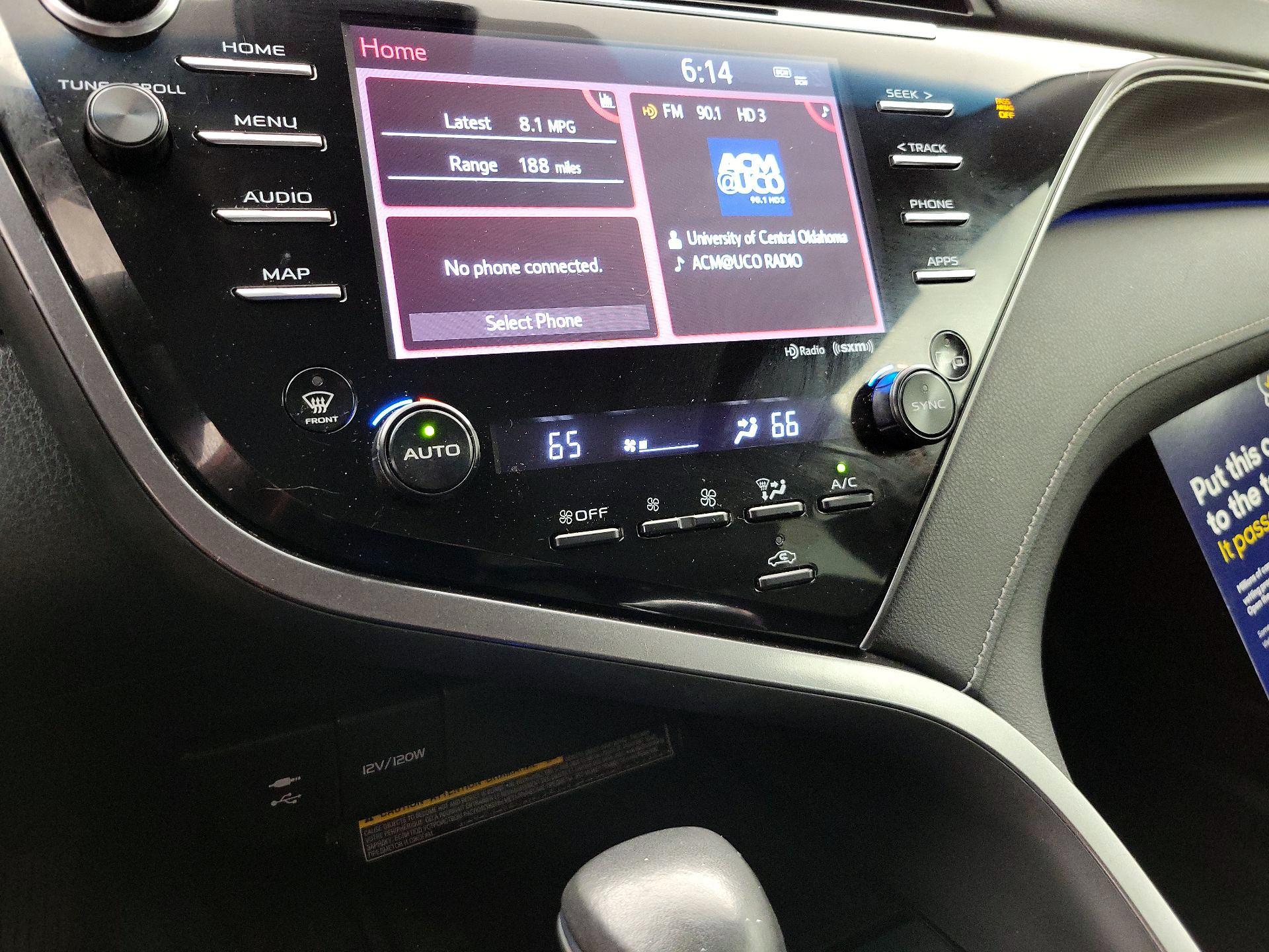 Thumbnail: 2019 Toyota Camry - 16
