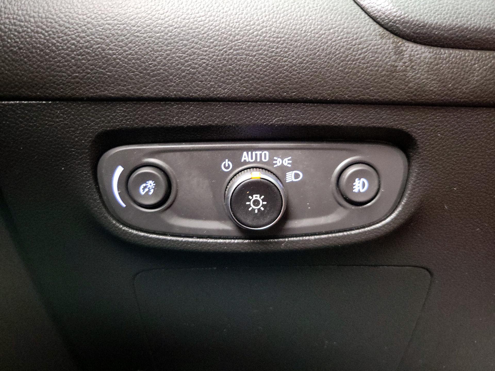Thumbnail: 2021 Buick Encore GX - 13