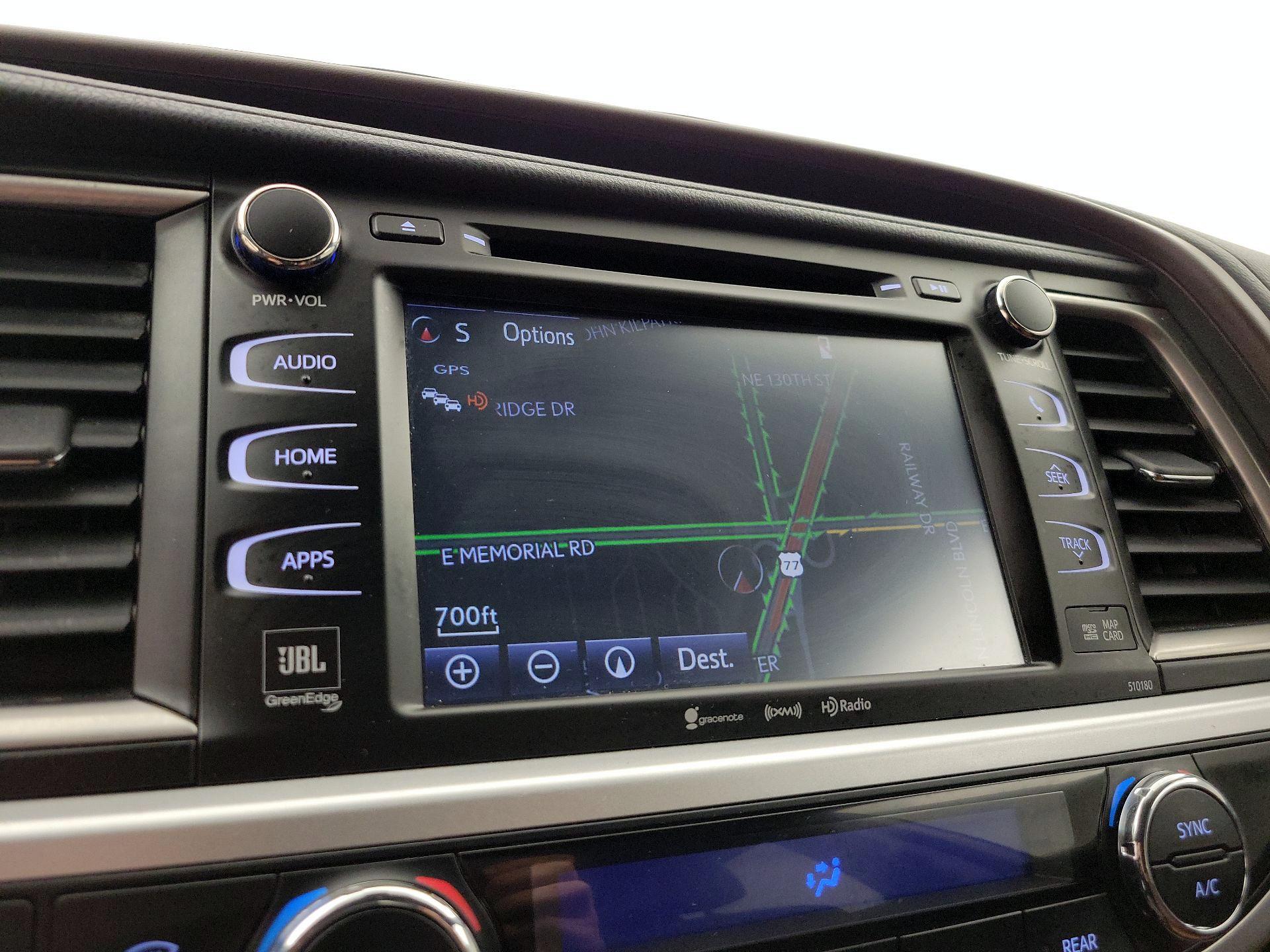 Thumbnail: 2018 Toyota Highlander - 14