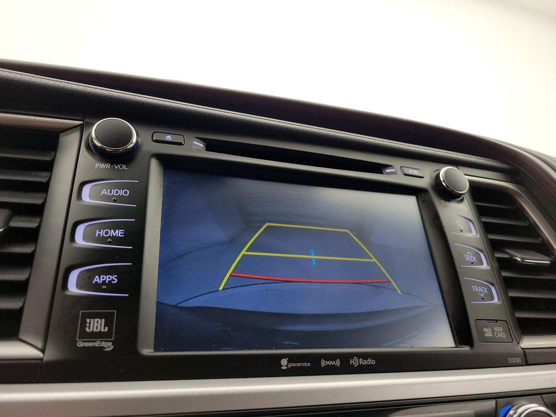 Thumbnail: 2018 Toyota Highlander - 15