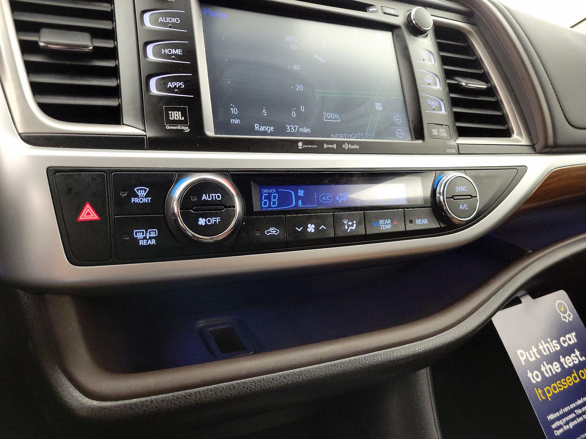 Thumbnail: 2018 Toyota Highlander - 17