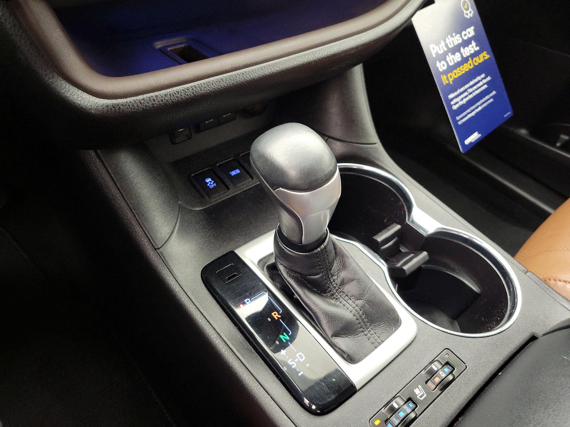 Thumbnail: 2018 Toyota Highlander - 18