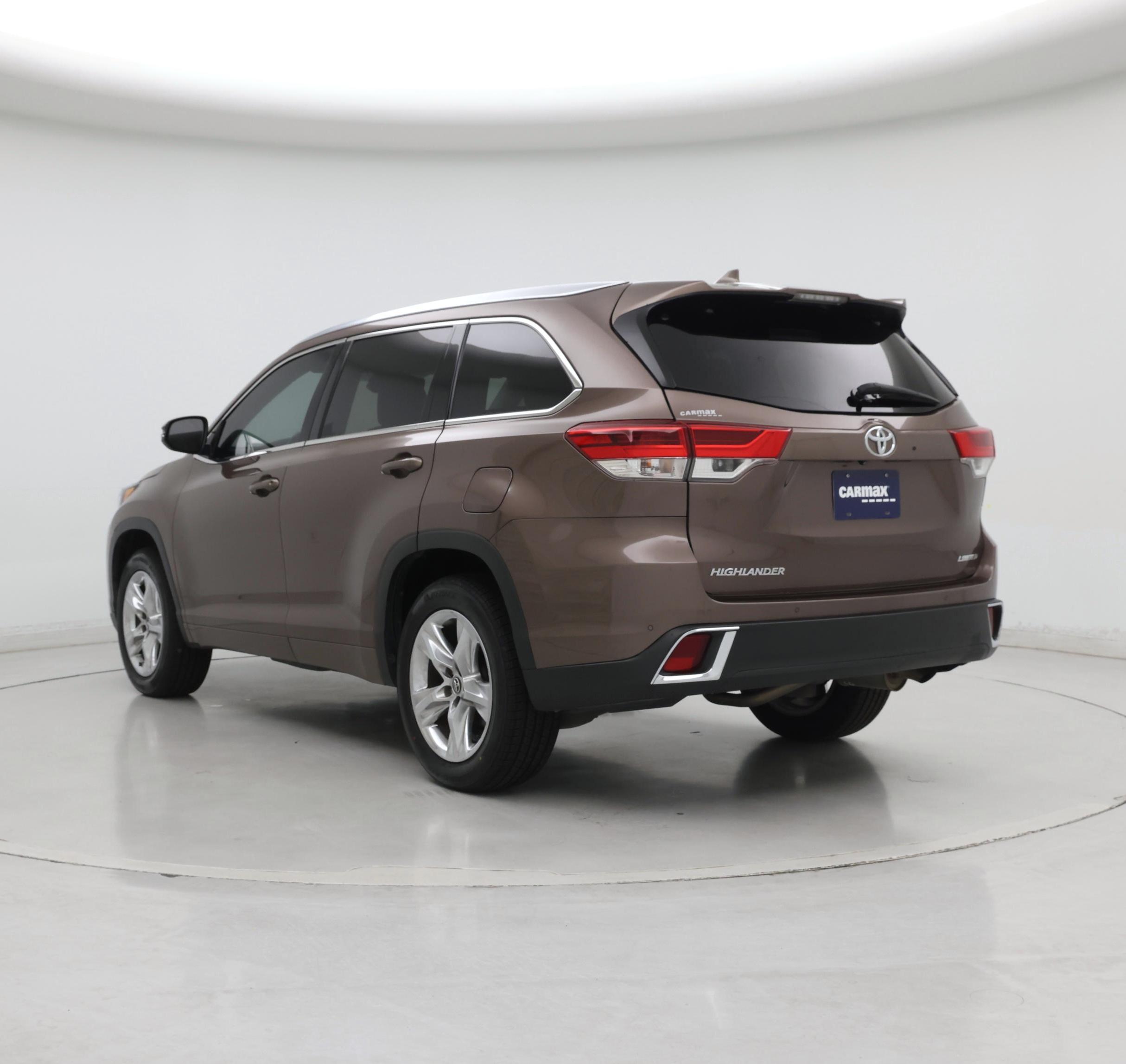 Thumbnail: 2018 Toyota Highlander - 2