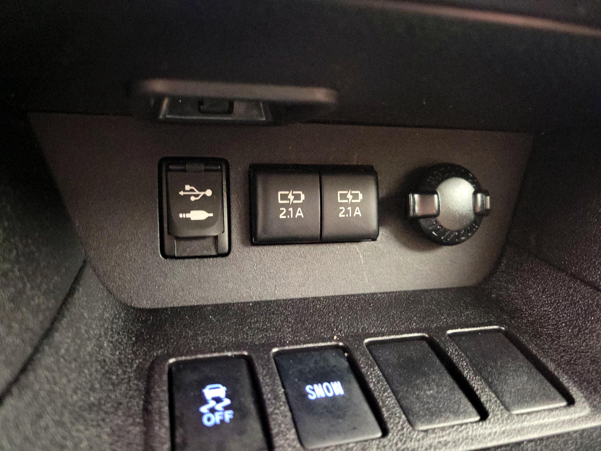 Thumbnail: 2018 Toyota Highlander - 19