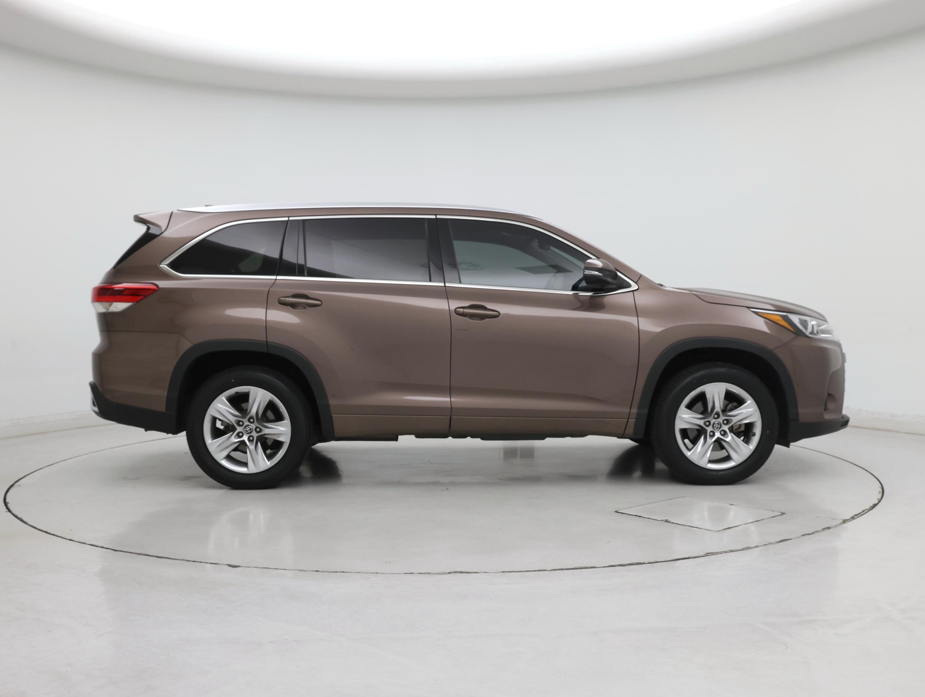Thumbnail: 2018 Toyota Highlander - 7