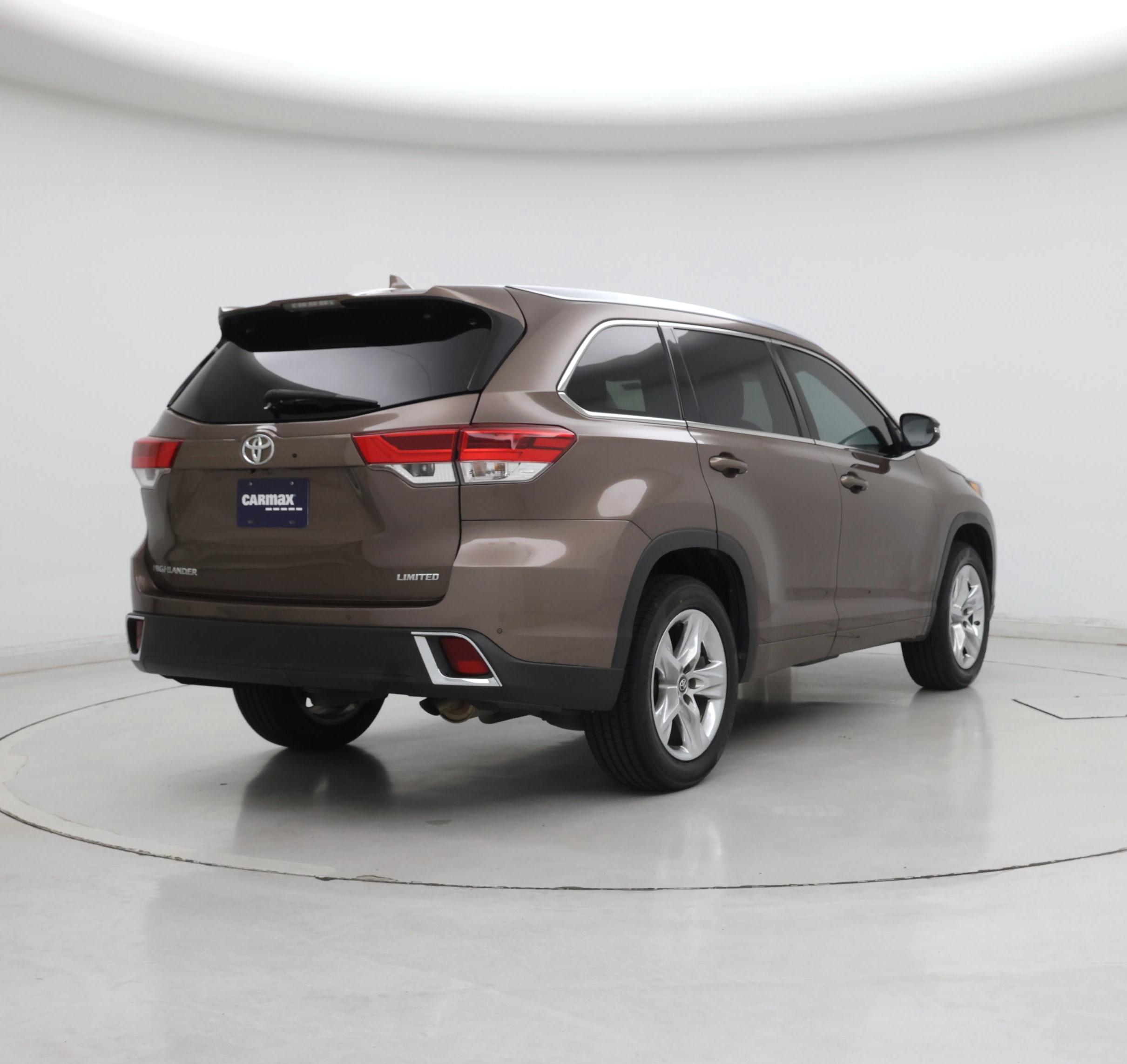 Thumbnail: 2018 Toyota Highlander - 8