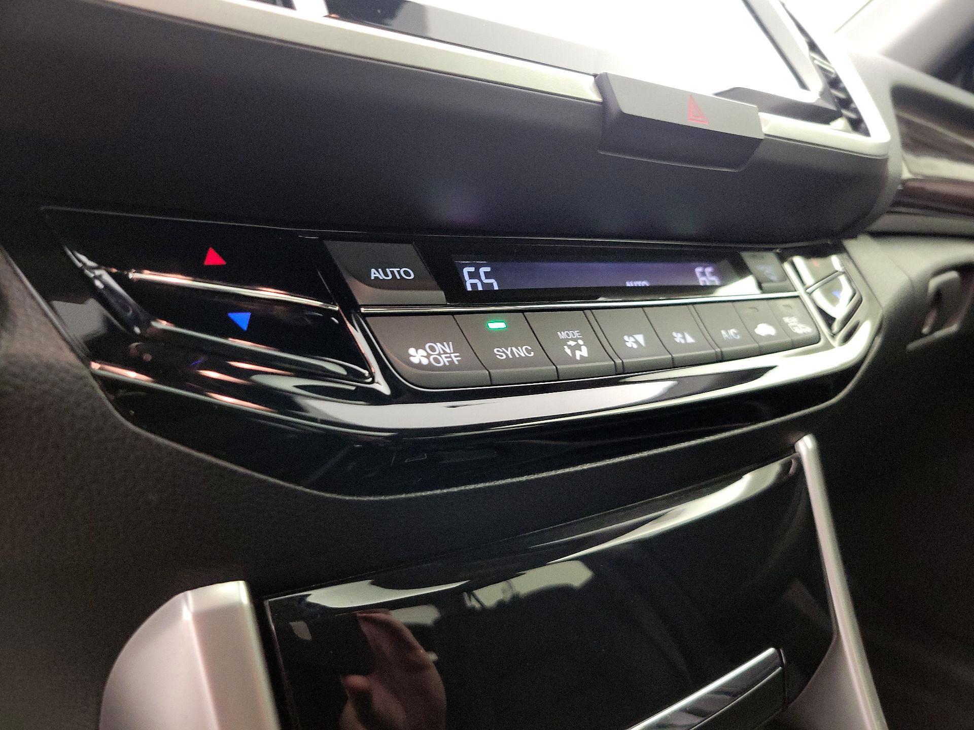 Thumbnail: 2017 Honda Accord - 17