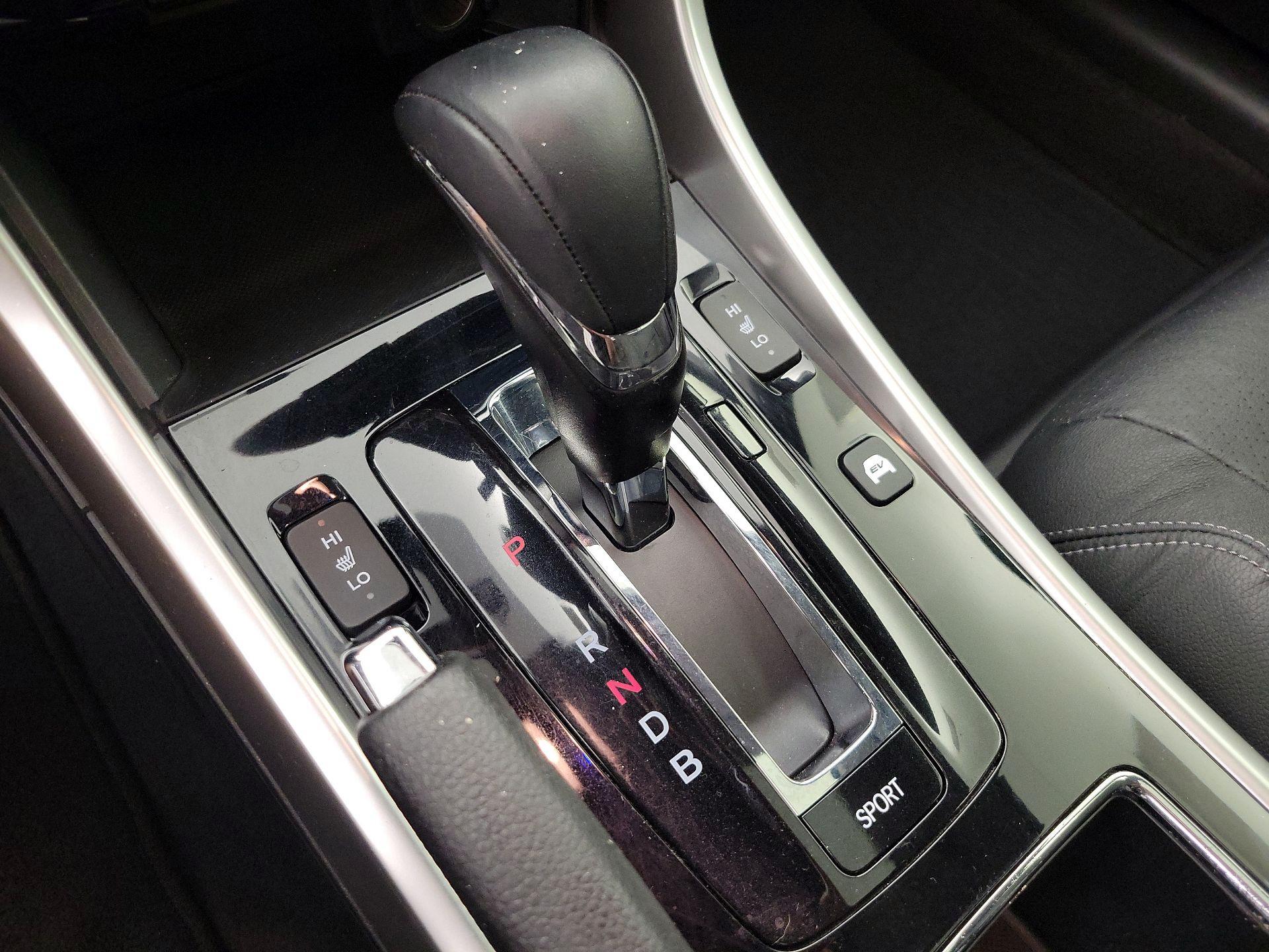 Thumbnail: 2017 Honda Accord - 18