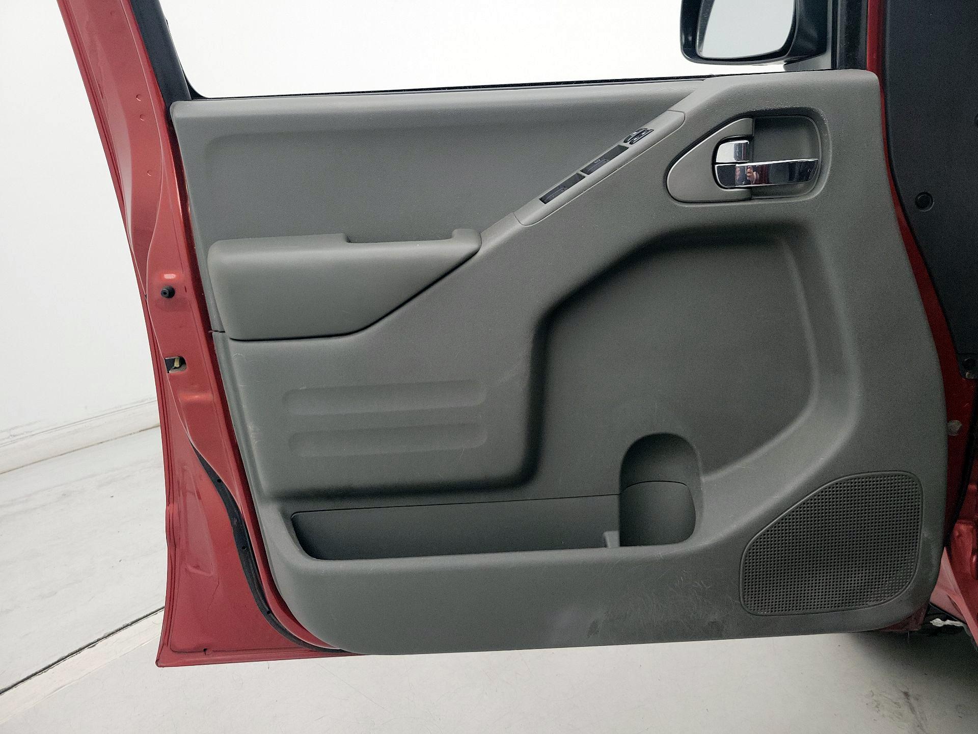 Thumbnail: 2017 Nissan Frontier - 12