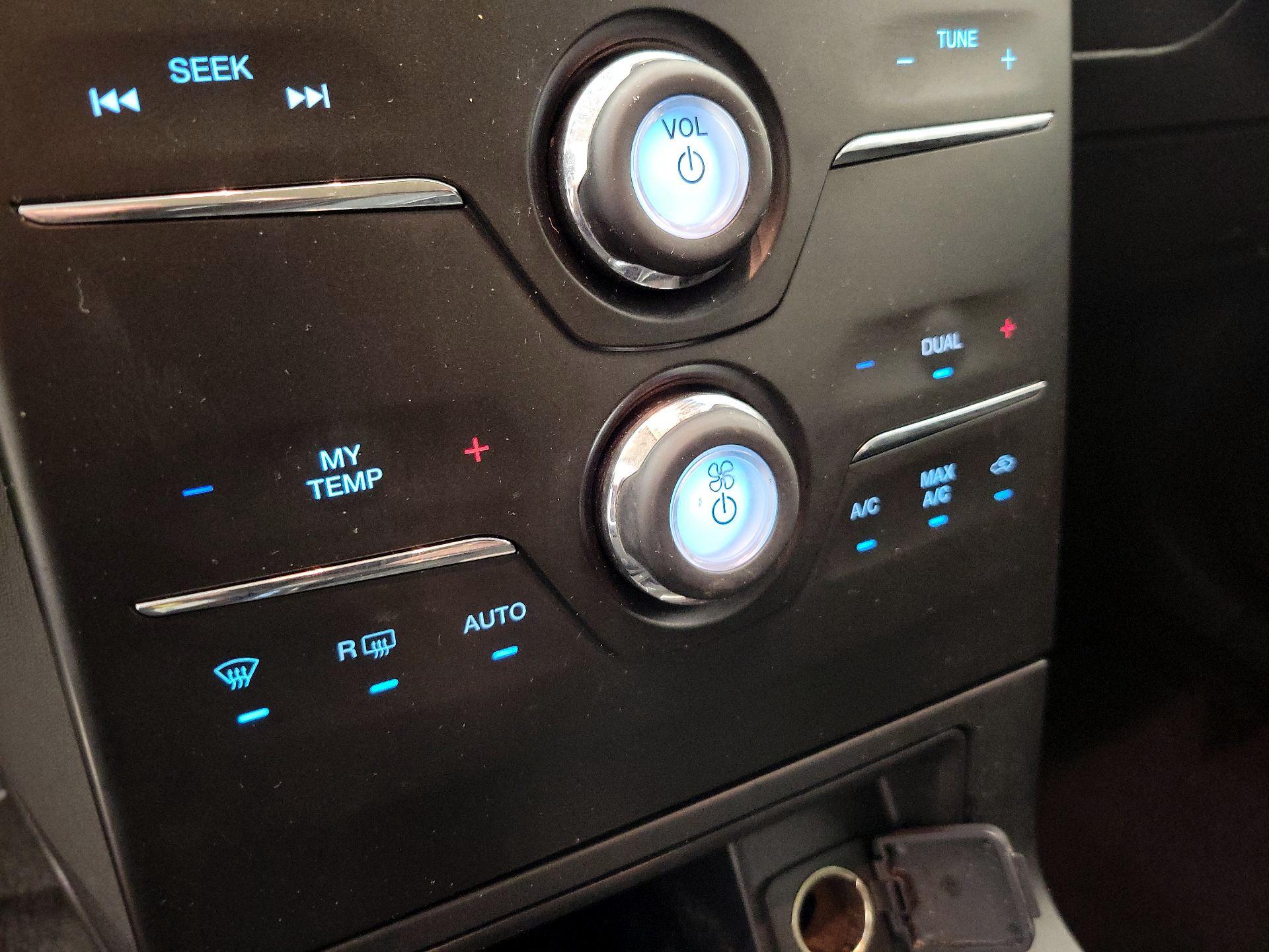 Thumbnail: 2019 Ford Flex - 16