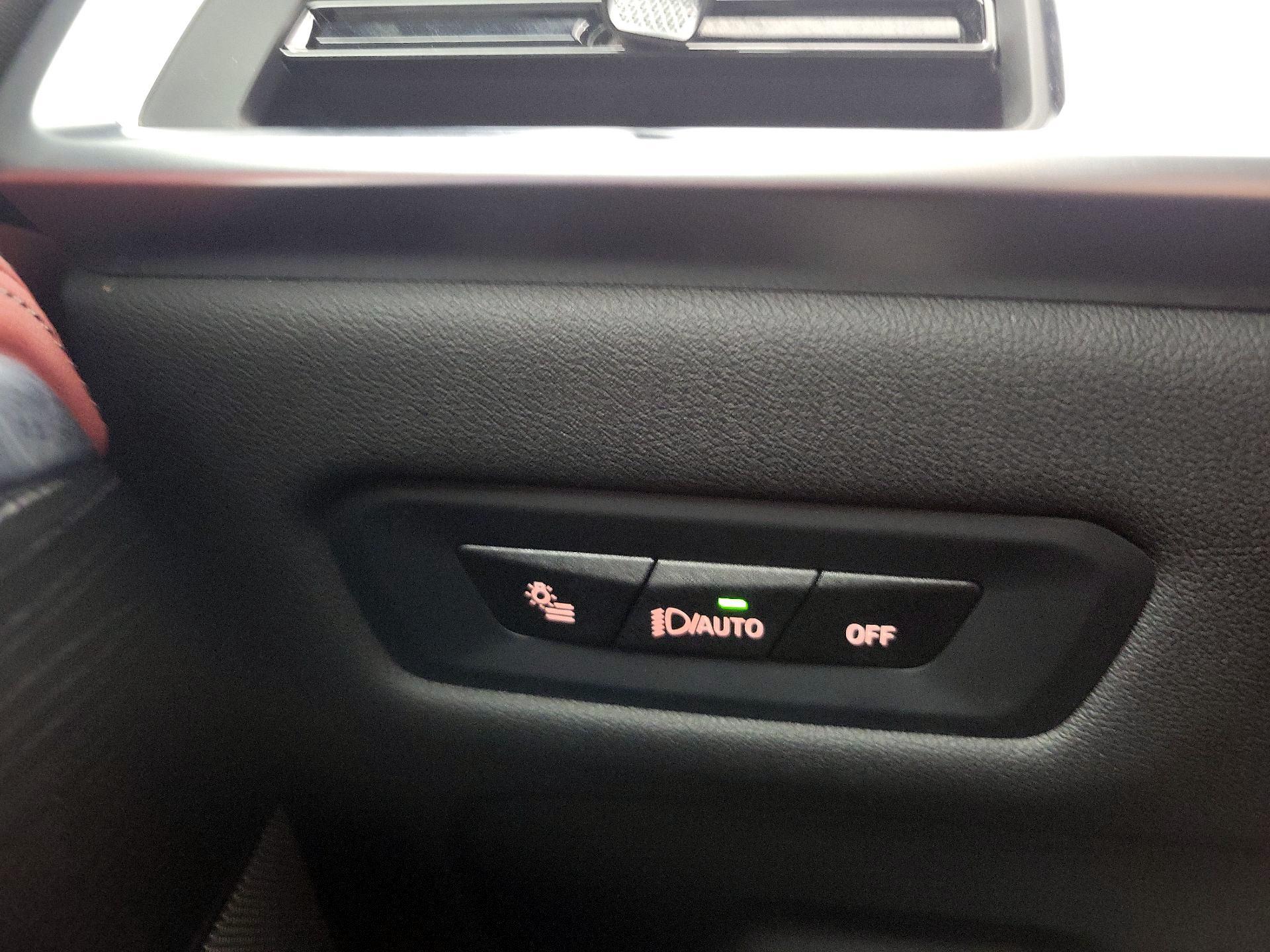 Thumbnail: 2025 BMW X6 - 13