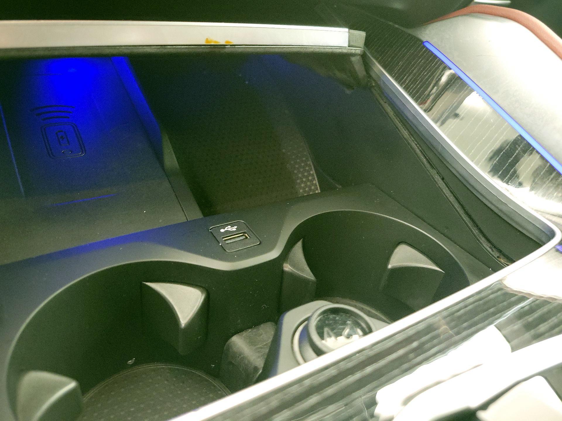 Thumbnail: 2025 BMW X6 - 19