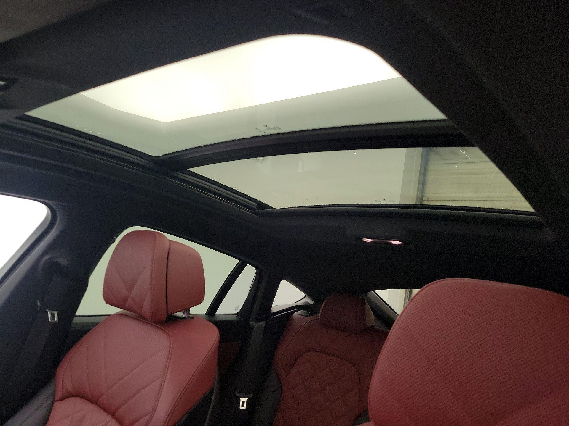 Thumbnail: 2025 BMW X6 - 20