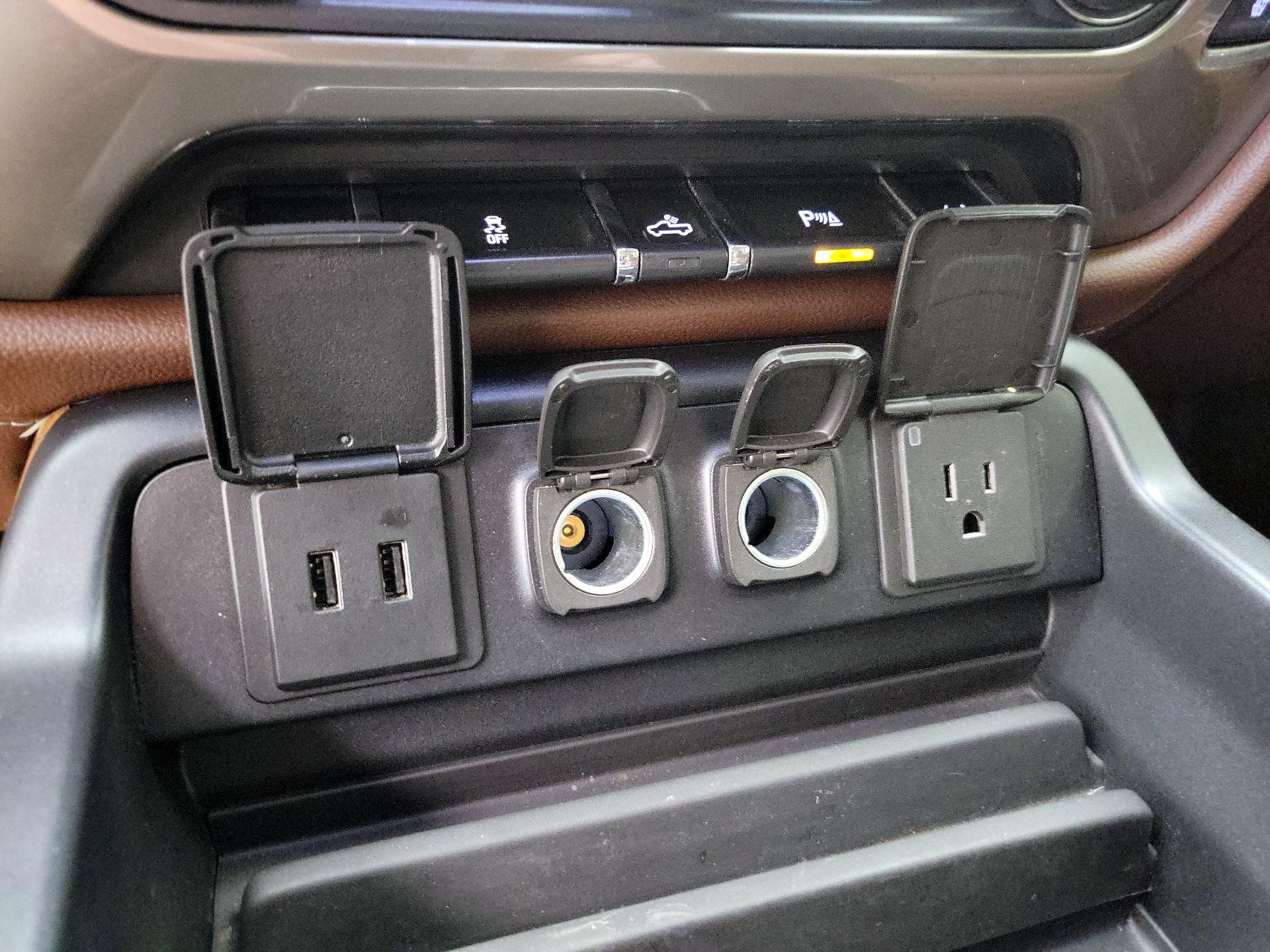 Thumbnail: 2018 Chevrolet Silverado 1500 - 19