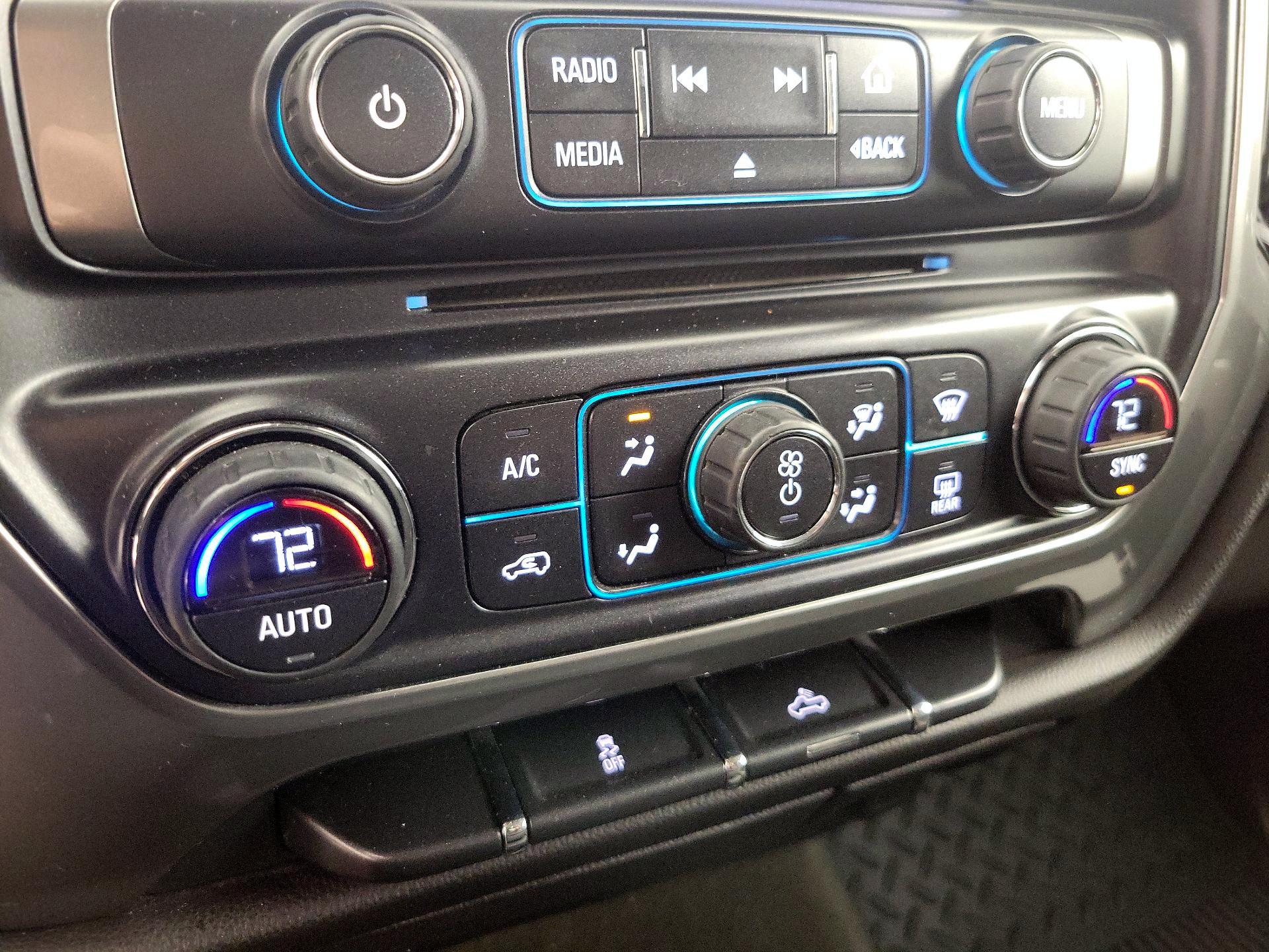 Thumbnail: 2015 Chevrolet Silverado 1500 - 16