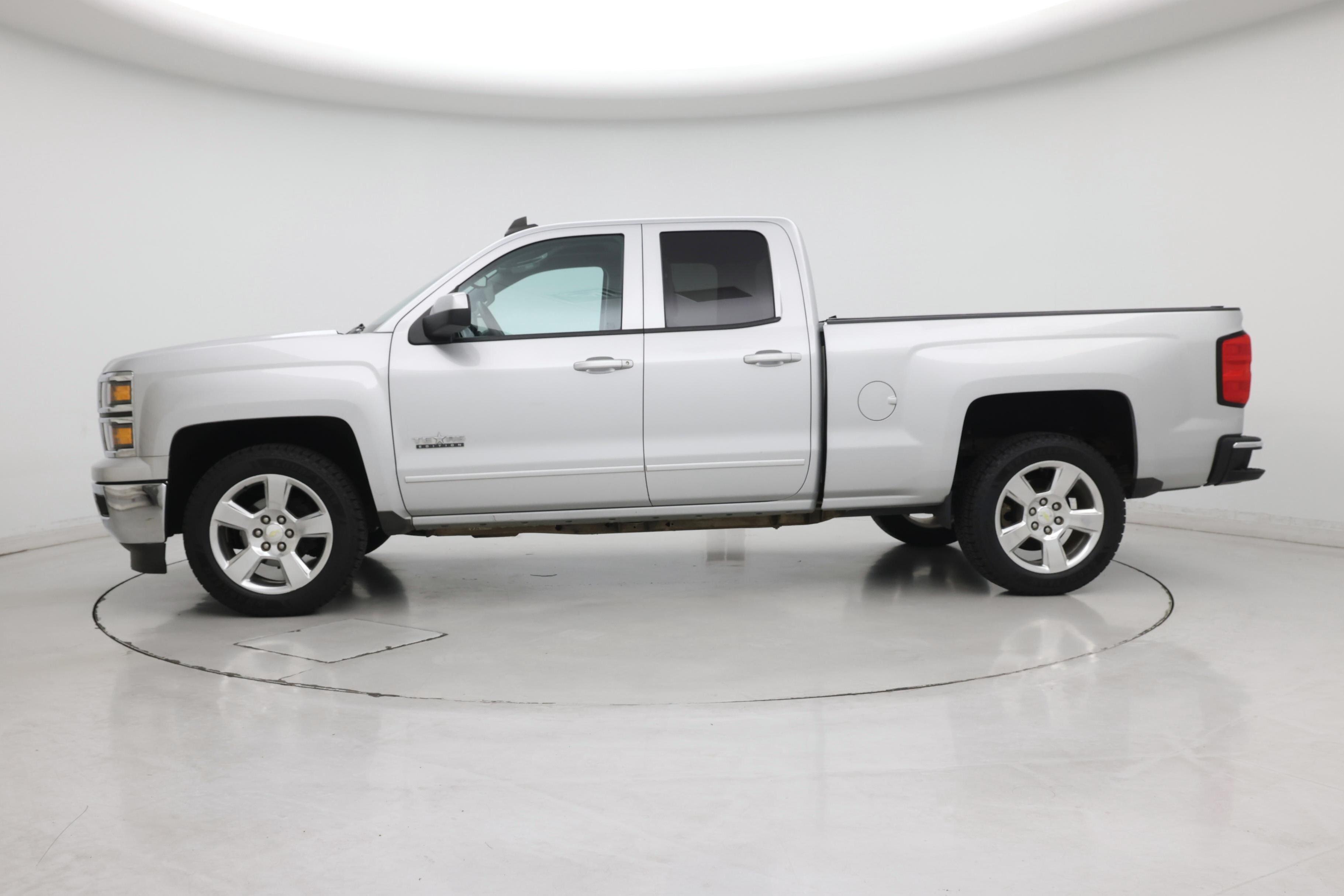 Thumbnail: 2015 Chevrolet Silverado 1500 - 3
