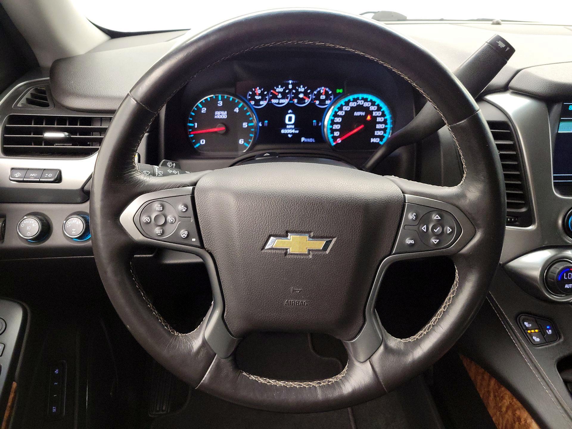 Thumbnail: 2017 Chevrolet Suburban - 10