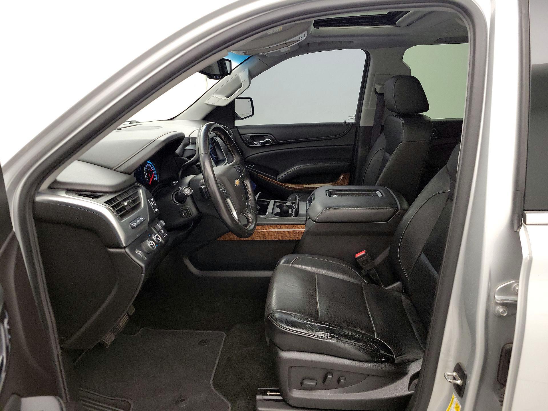 Thumbnail: 2017 Chevrolet Suburban - 11